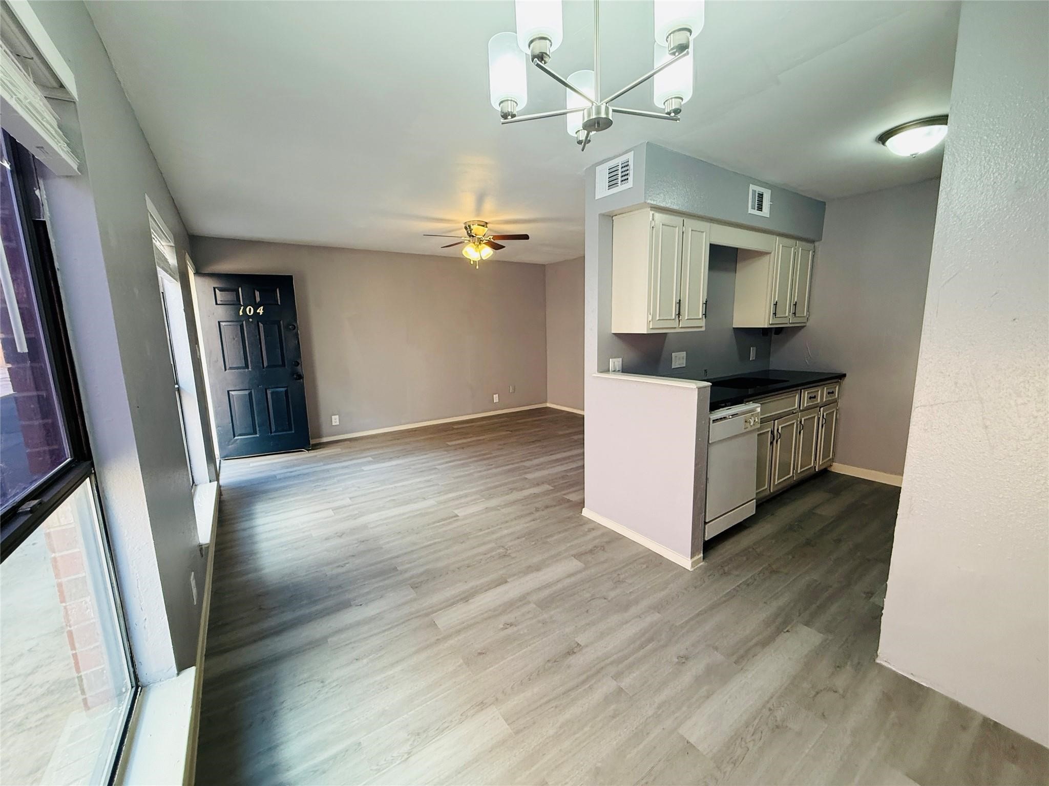60 W Washington Street Paris TX 75460