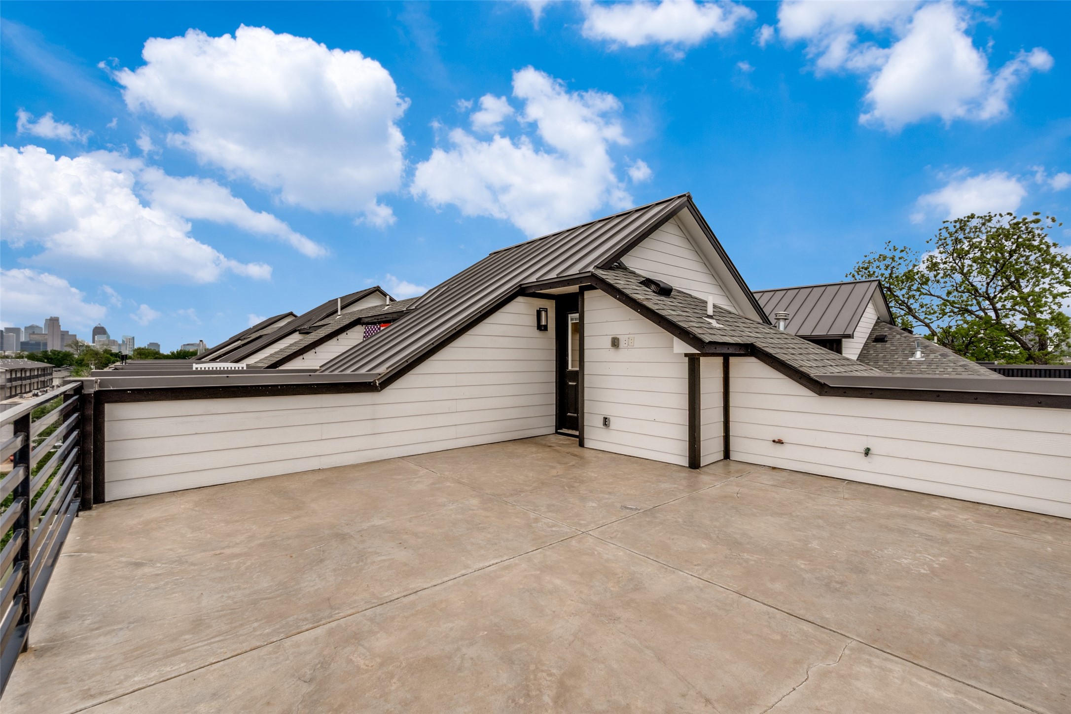 1832 N Garrett Avenue Dallas TX 75206