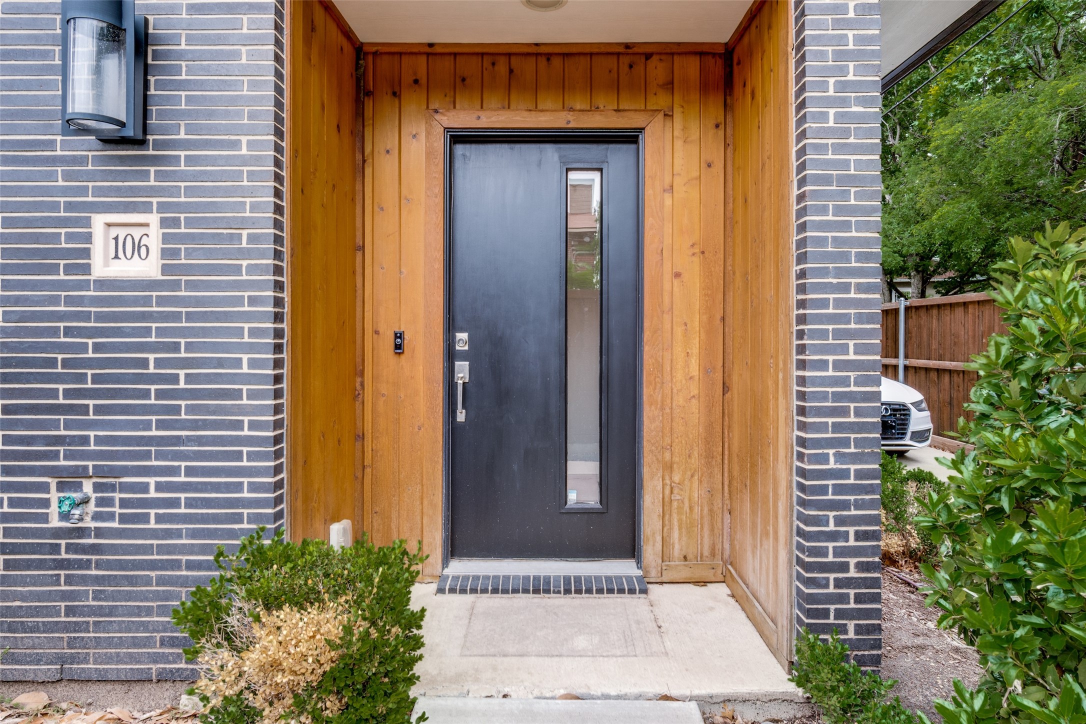 1832 N Garrett Avenue Dallas TX 75206