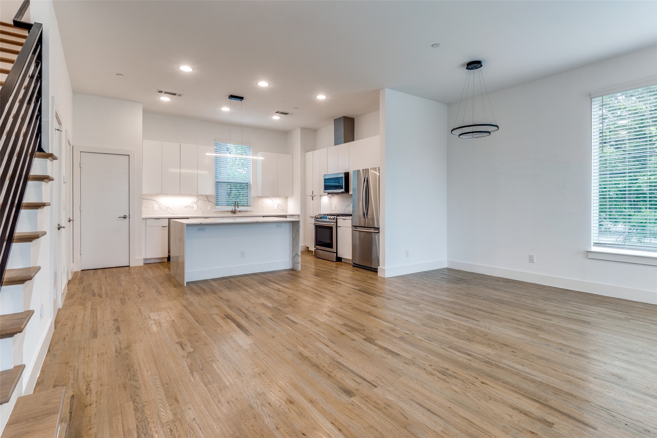 1832 N Garrett Avenue Dallas TX 75206
