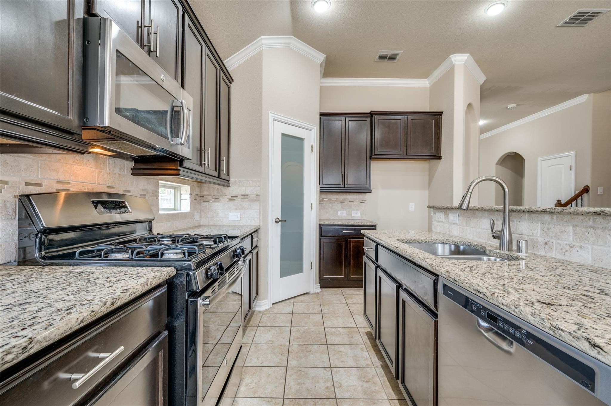 1017 Nob Hill Place Mckinney TX 75071