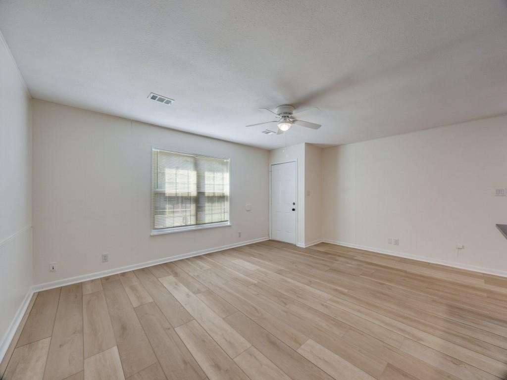 1721 W Walker Street Denison TX 75020