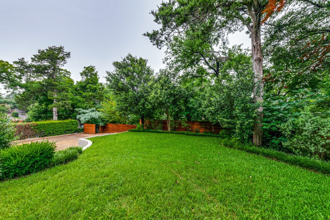 919 Knott Place Dallas TX 75208