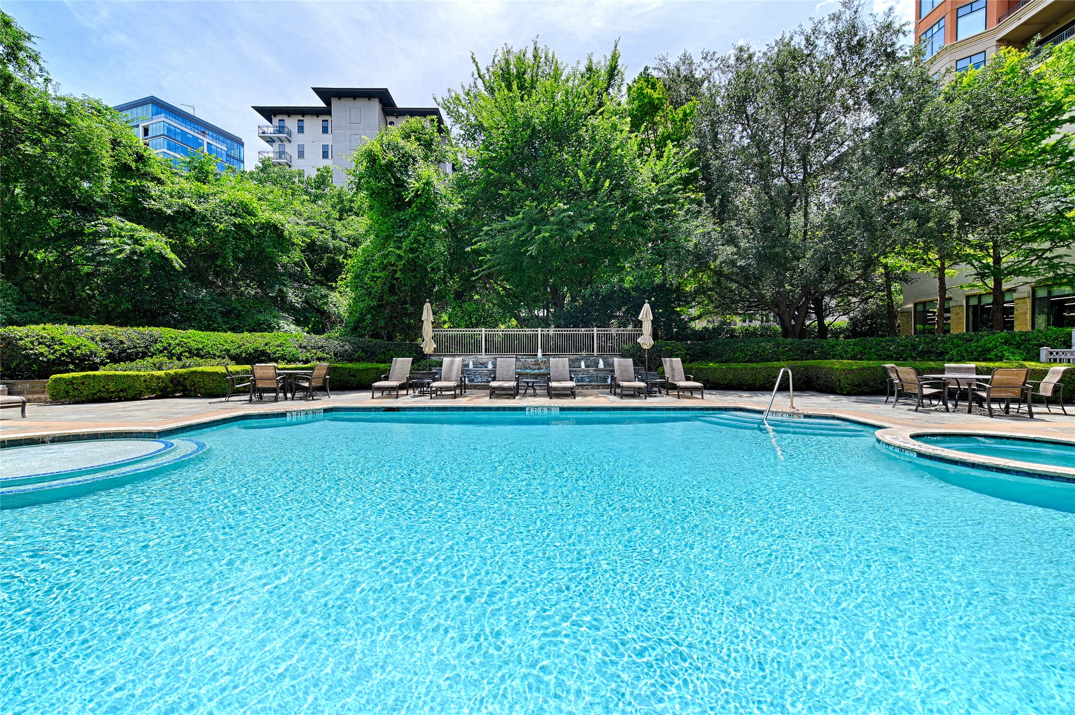 2828 Hood Street Dallas TX 75219