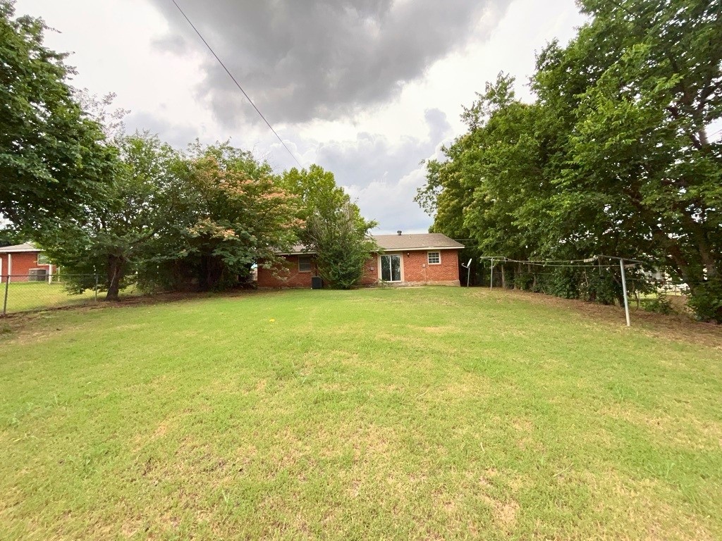 2709 NW Hilltop Drive No City OK 73507
