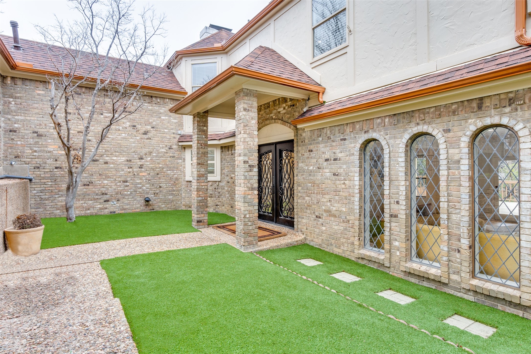 9130 Valley Chapel Lane Dallas TX 75220