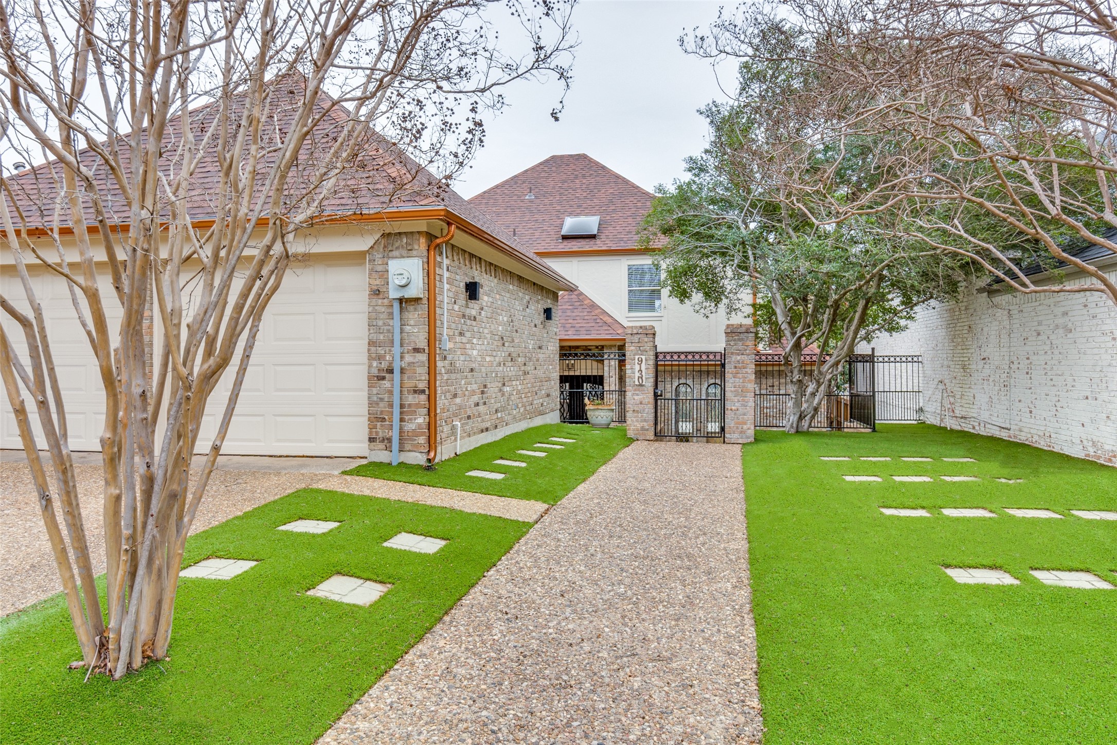 9130 Valley Chapel Lane Dallas TX 75220