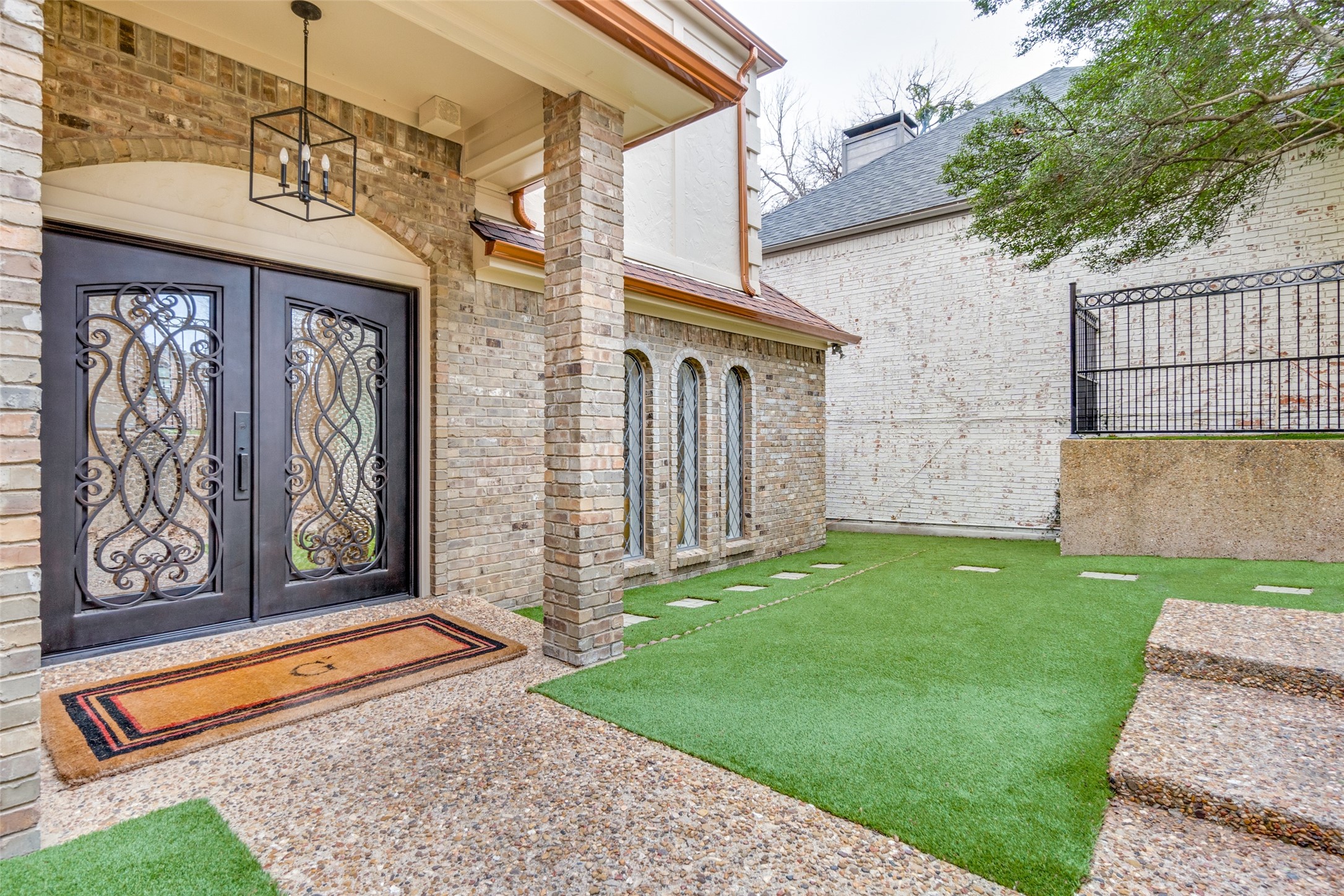 9130 Valley Chapel Lane Dallas TX 75220