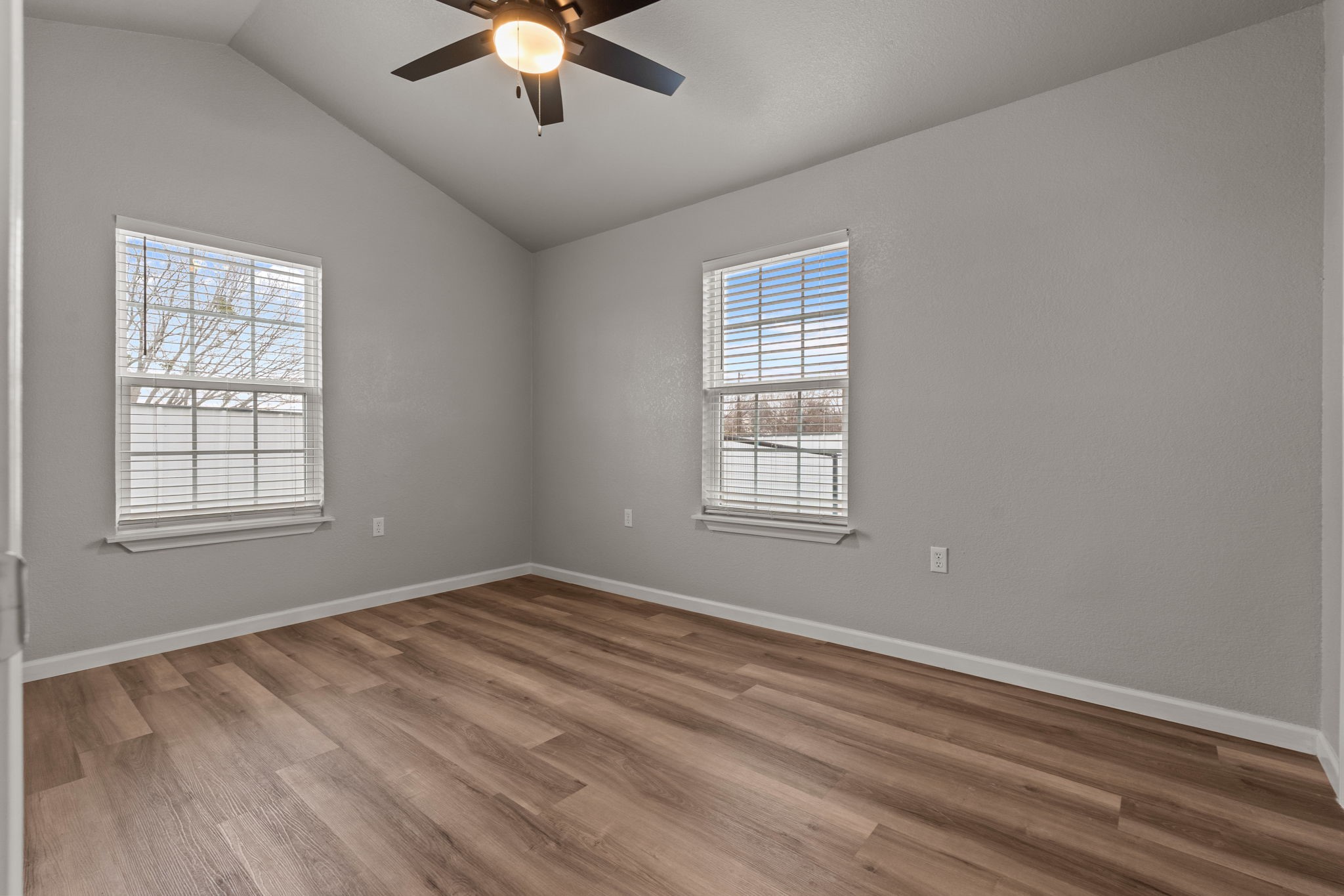 1070 E Reno Road Reno TX 76020