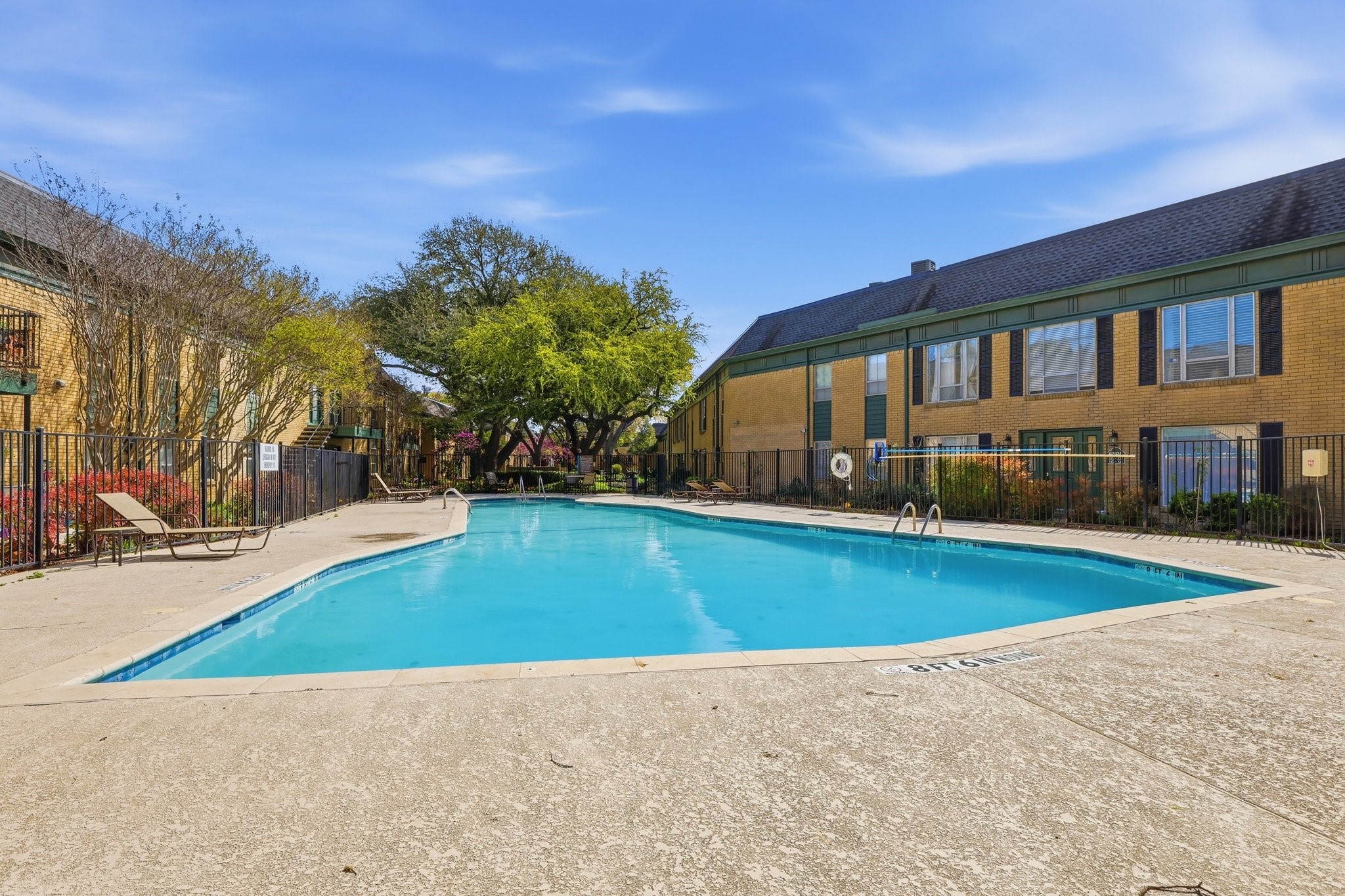 4816 Amesbury Drive Dallas TX 75206