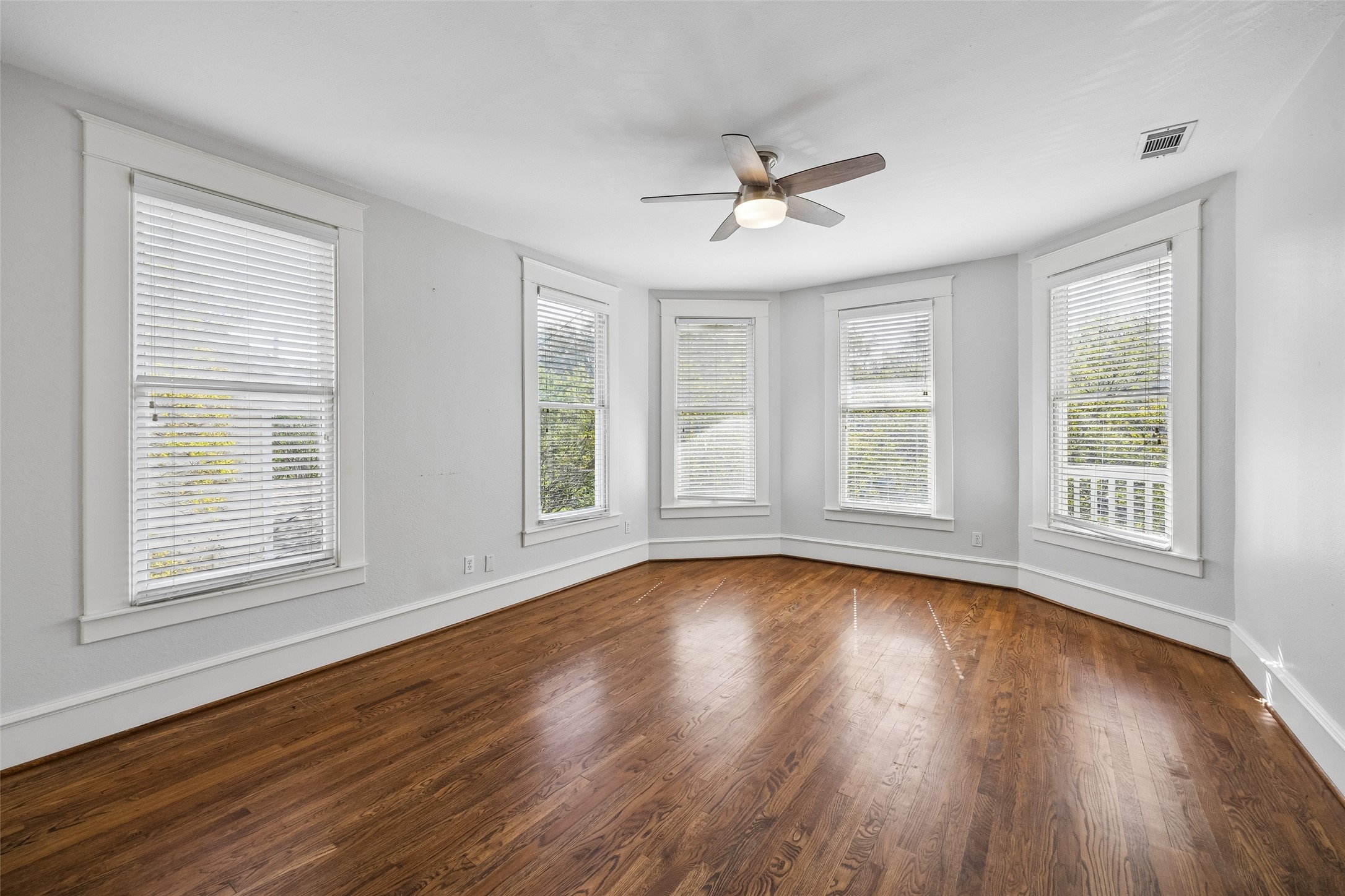 2605 Hibernia Street Dallas TX 75204
