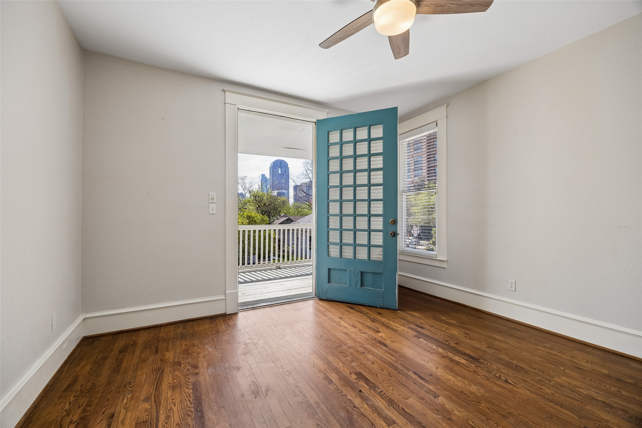2605 Hibernia Street Dallas TX 75204