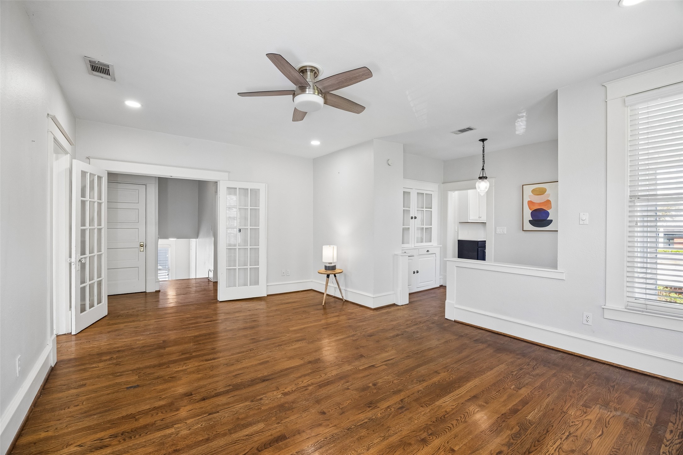 2605 Hibernia Street Dallas TX 75204