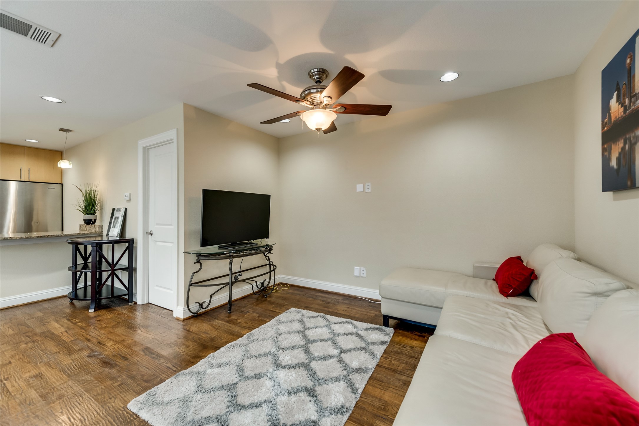 4973 Thunder Road Dallas TX 75244