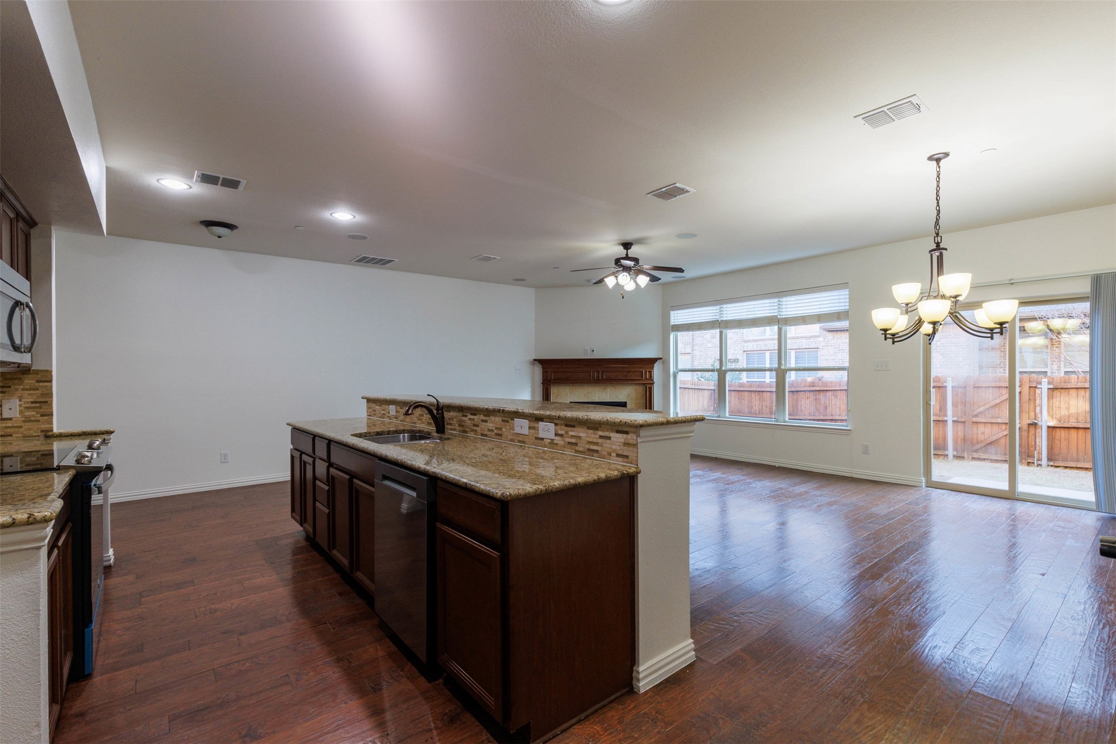 394 Teague Drive Lewisville TX 75067