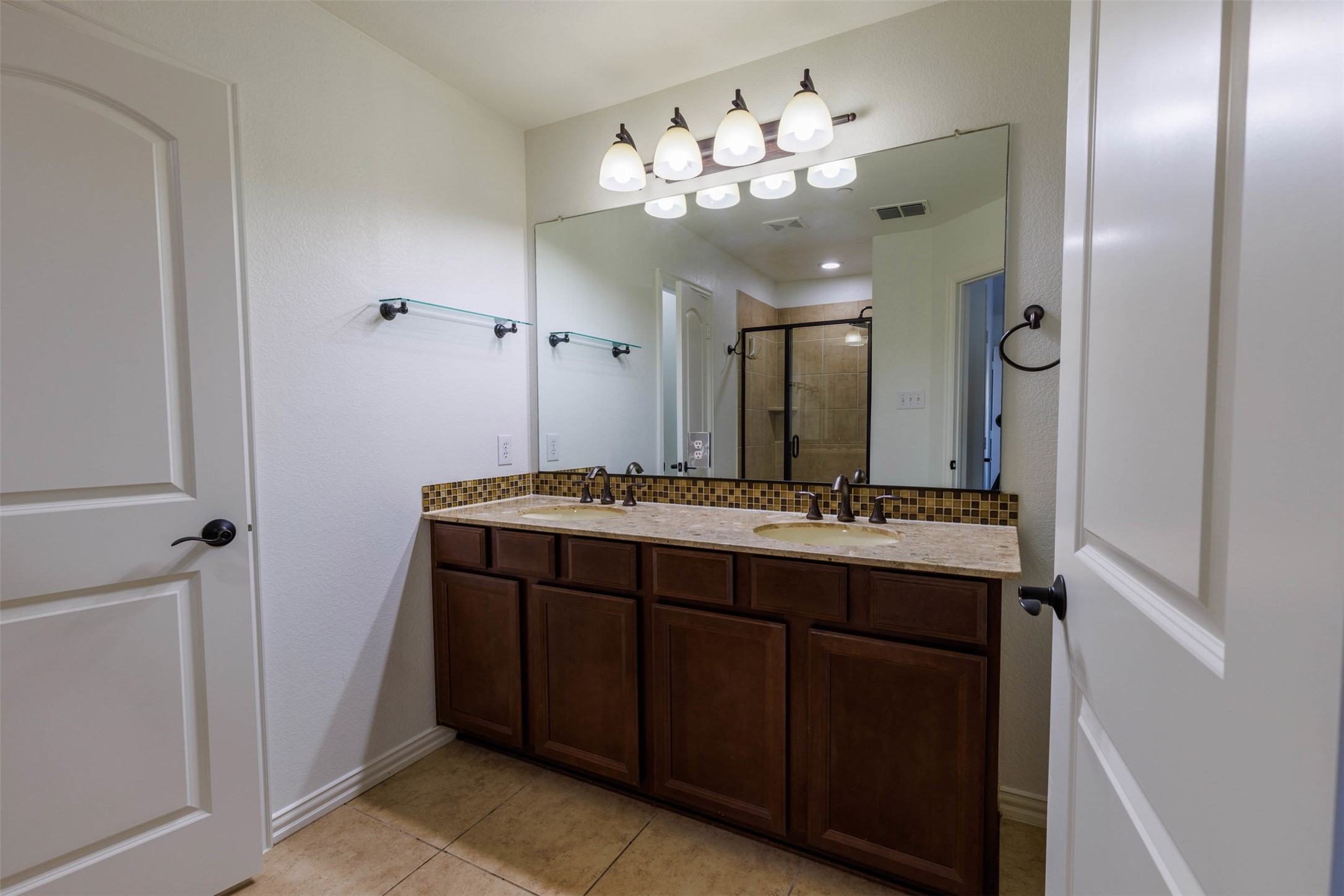 394 Teague Drive Lewisville TX 75067