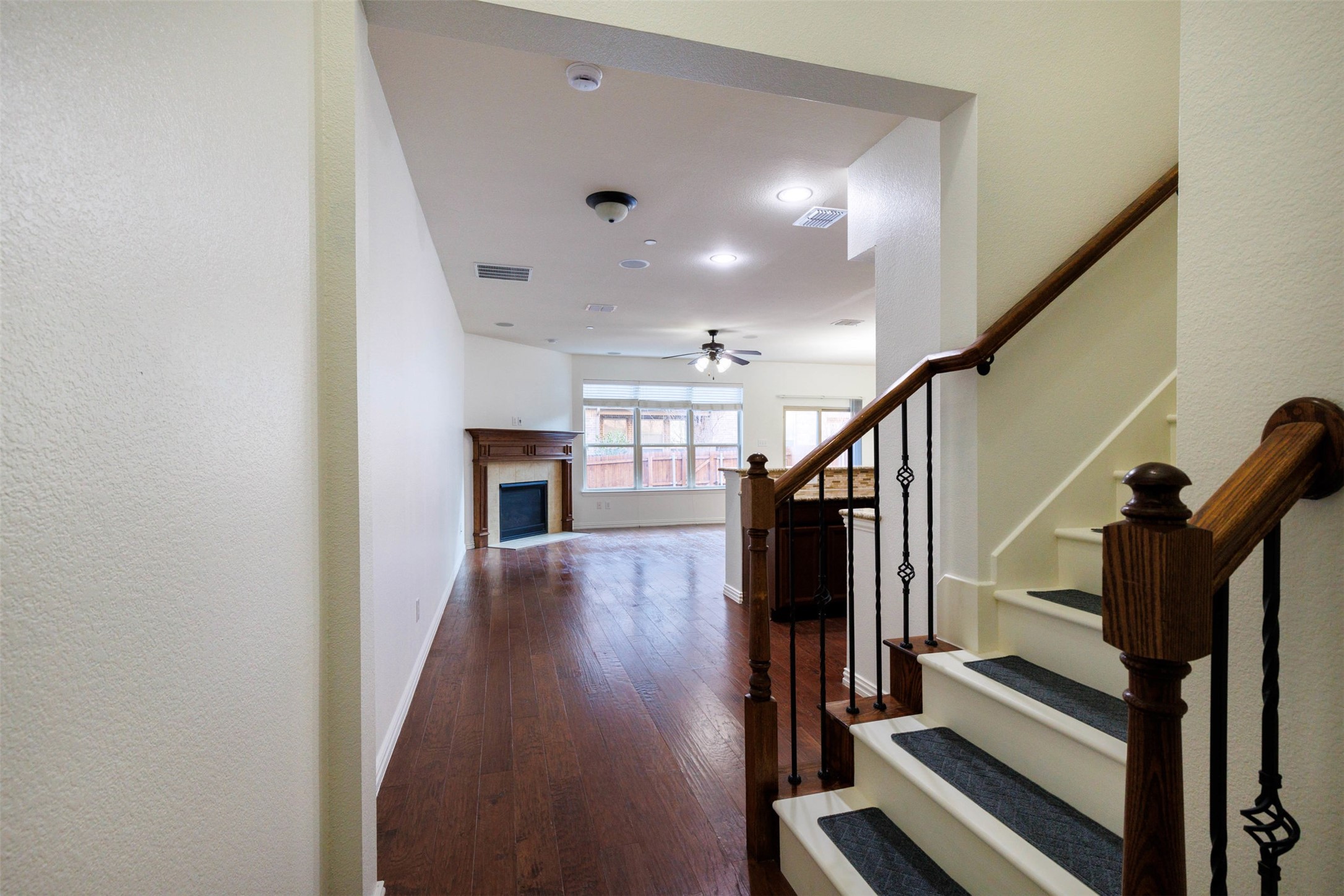 394 Teague Drive Lewisville TX 75067