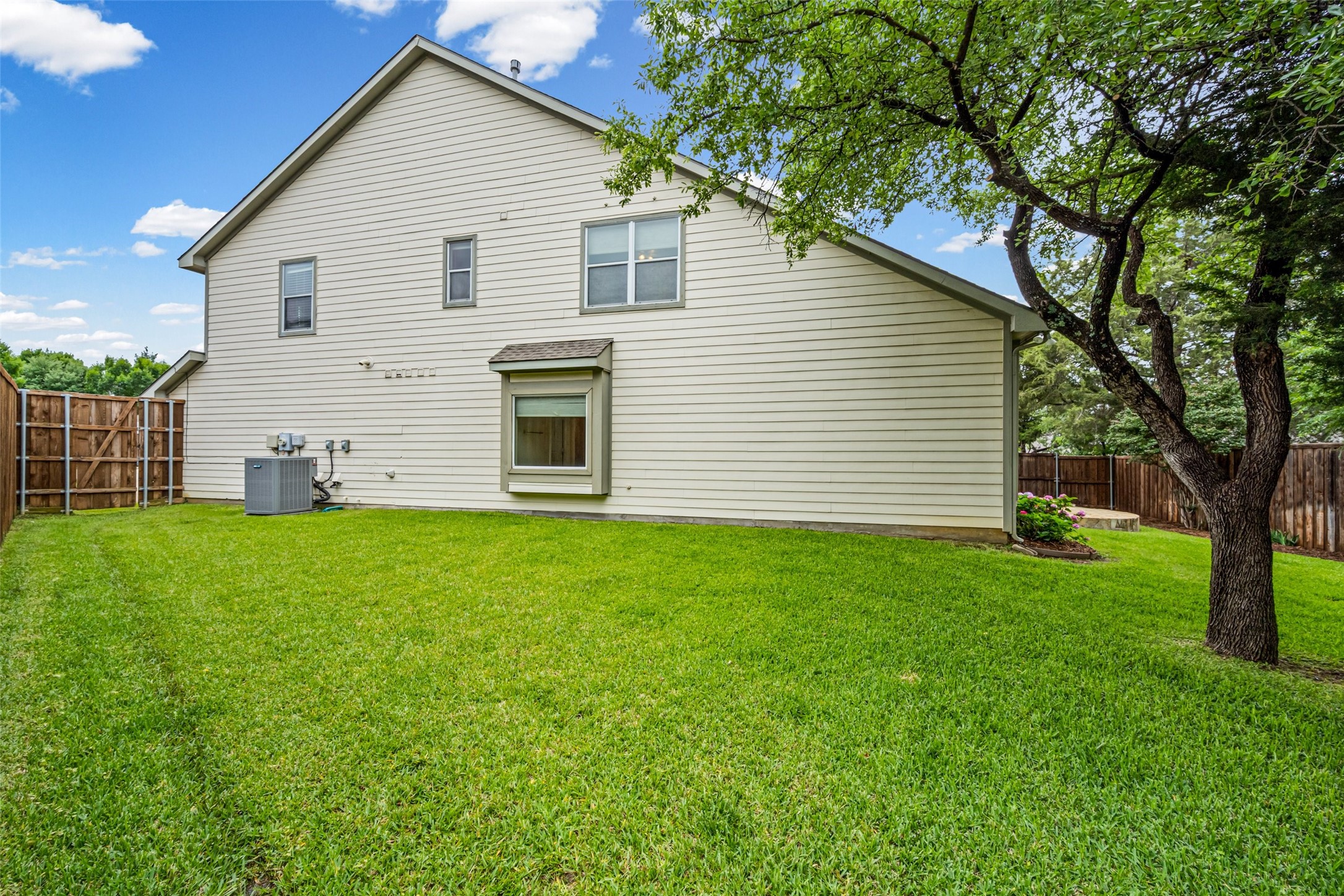 108 Nestlewood Lane Grapevine TX 76051