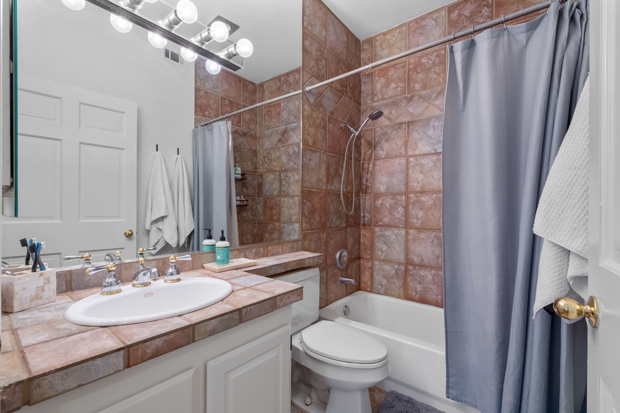 3208 Cole Avenue Dallas TX 75204