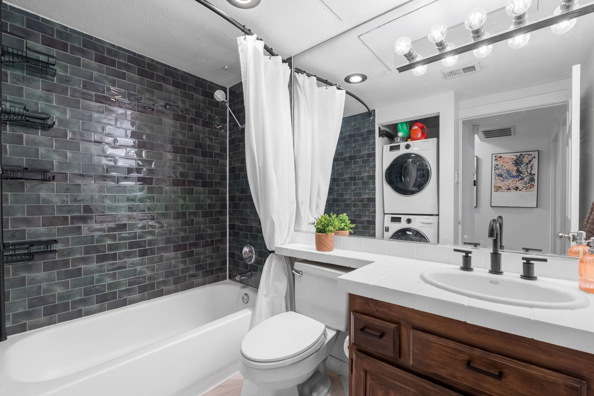 3208 Cole Avenue Dallas TX 75204