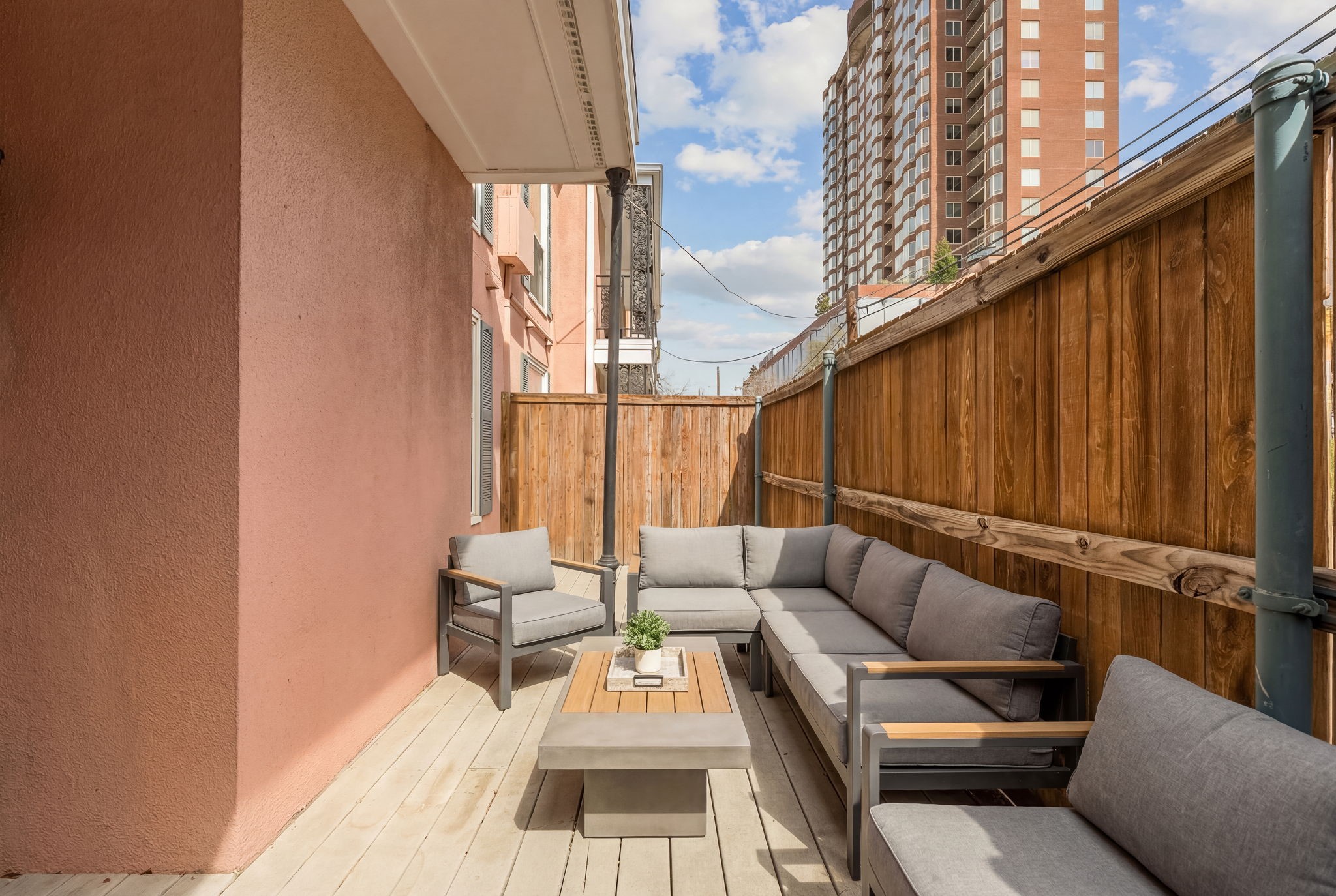 3208 Cole Avenue Dallas TX 75204