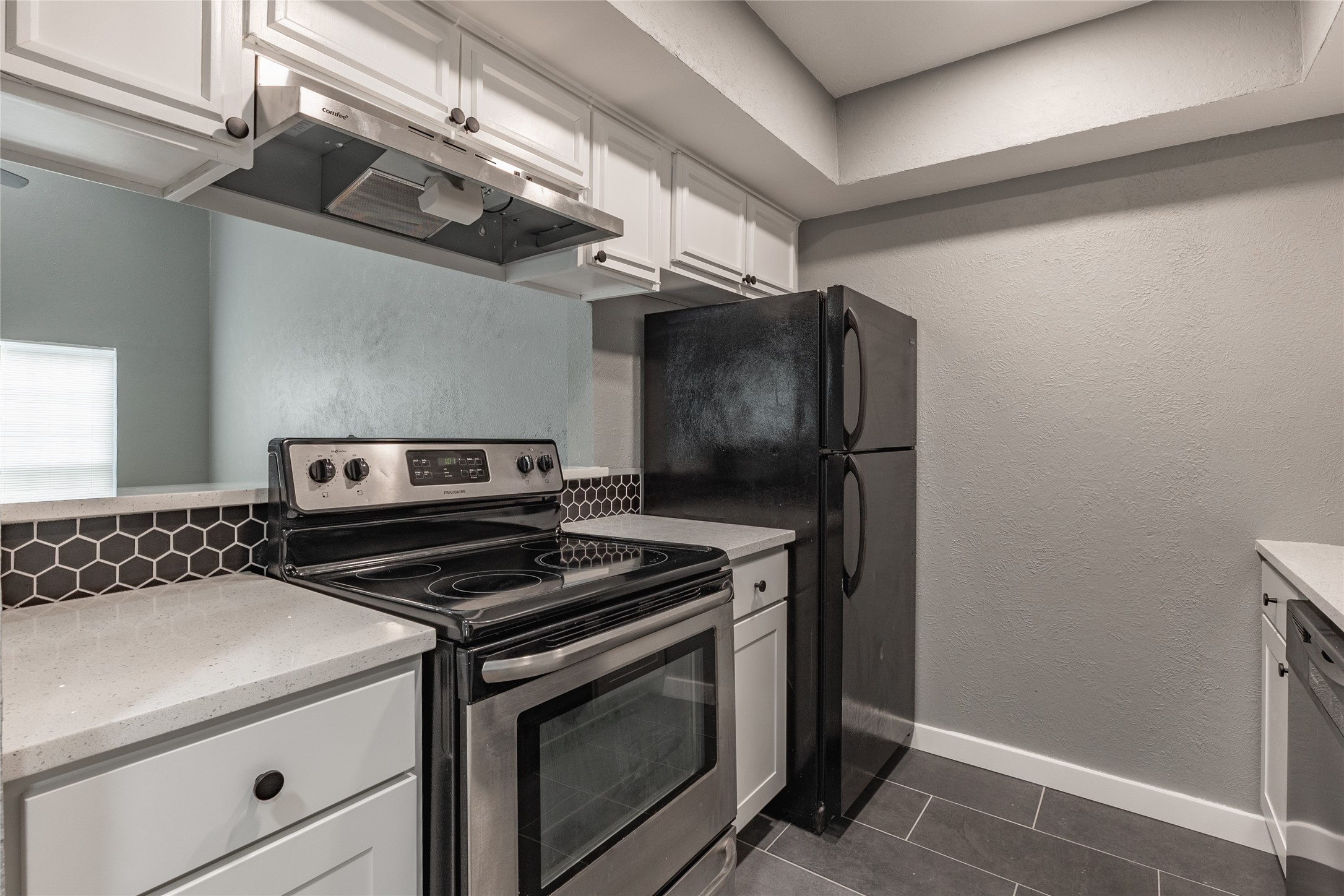 705 Valiant Circle Garland TX 75043