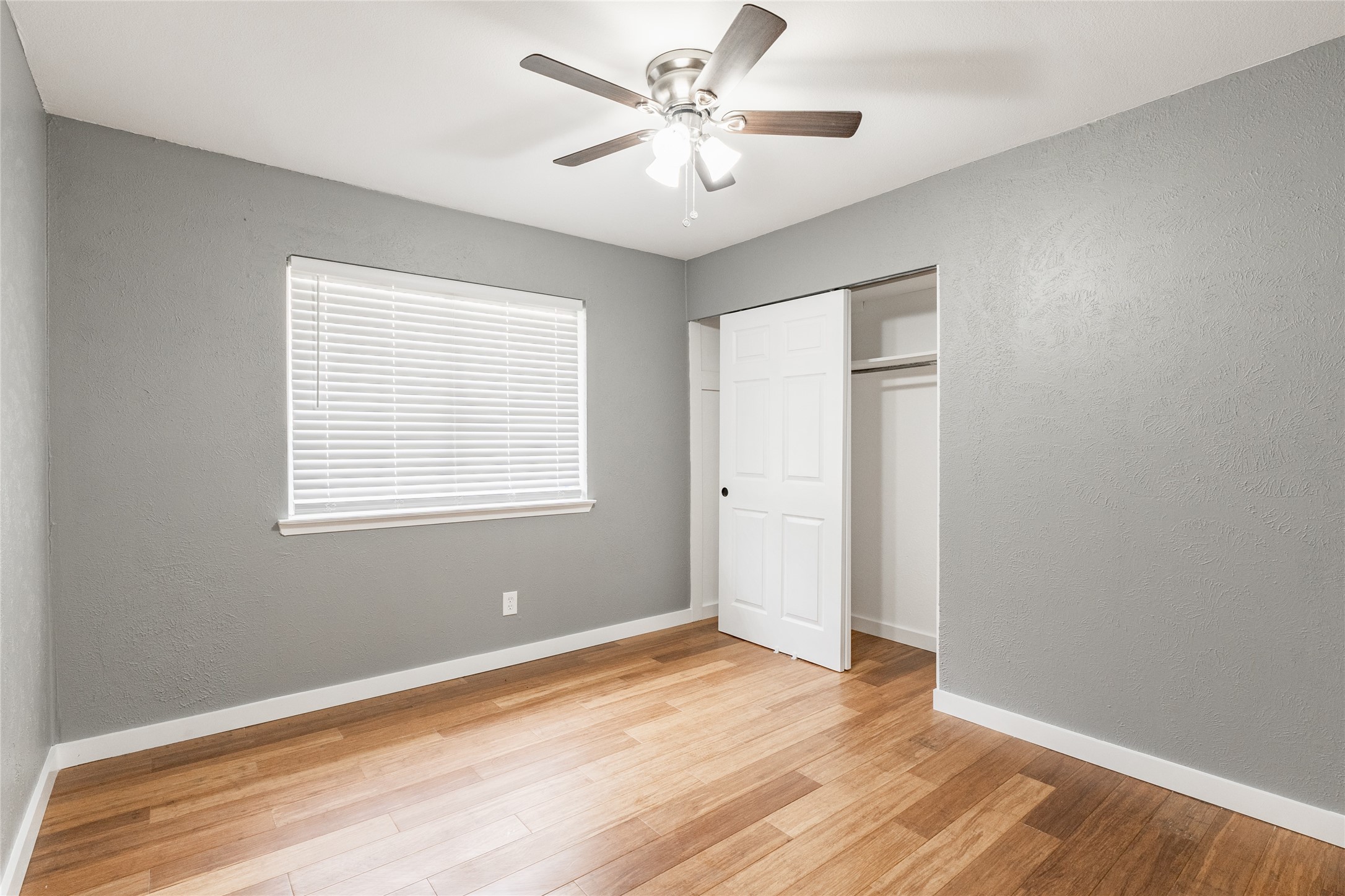 705 Valiant Circle Garland TX 75043