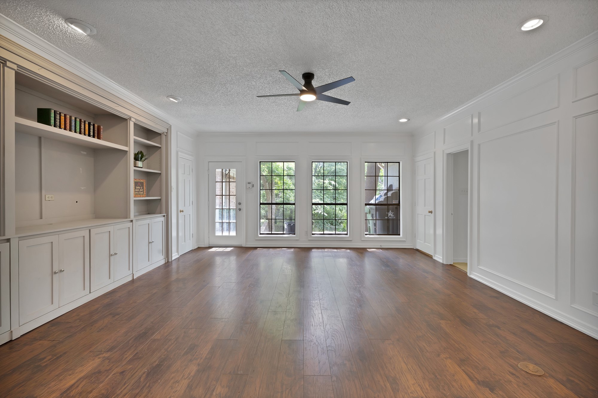 4219 Oak Springs Drive Arlington TX 76016