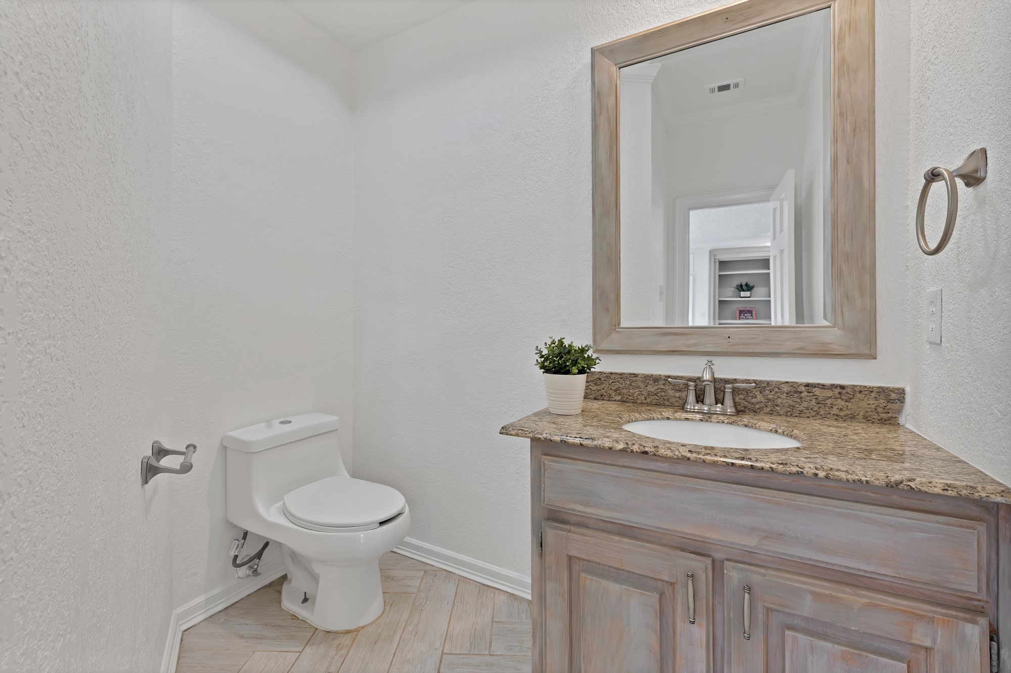 4219 Oak Springs Drive Arlington TX 76016