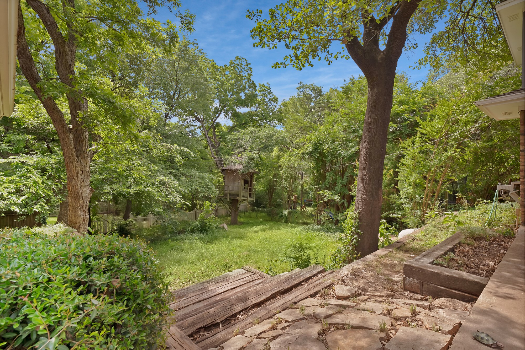 4219 Oak Springs Drive Arlington TX 76016