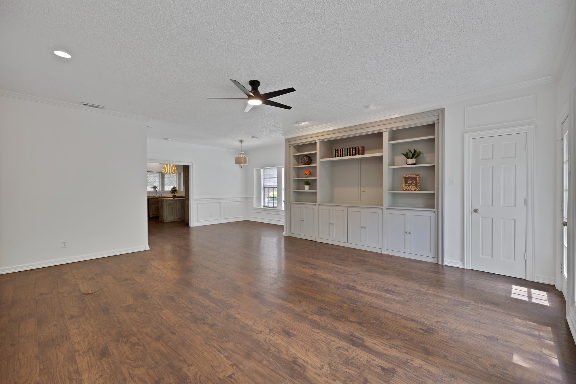 4219 Oak Springs Drive Arlington TX 76016