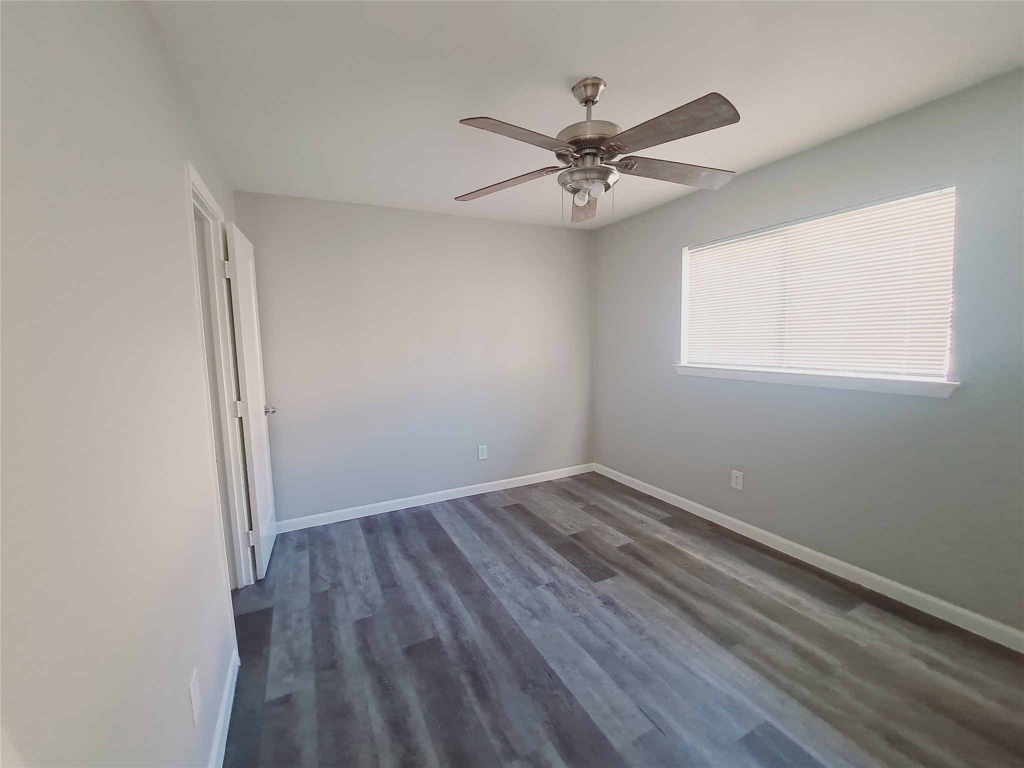 817 Bluebird Irving TX 75061