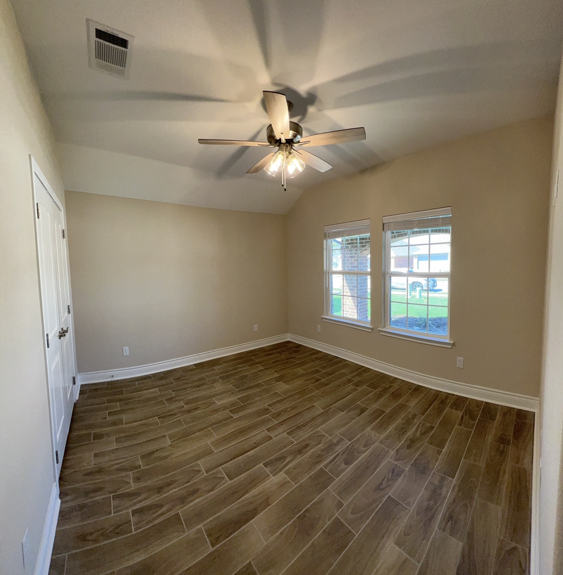 905 Tippit Lane Greenville TX 75402