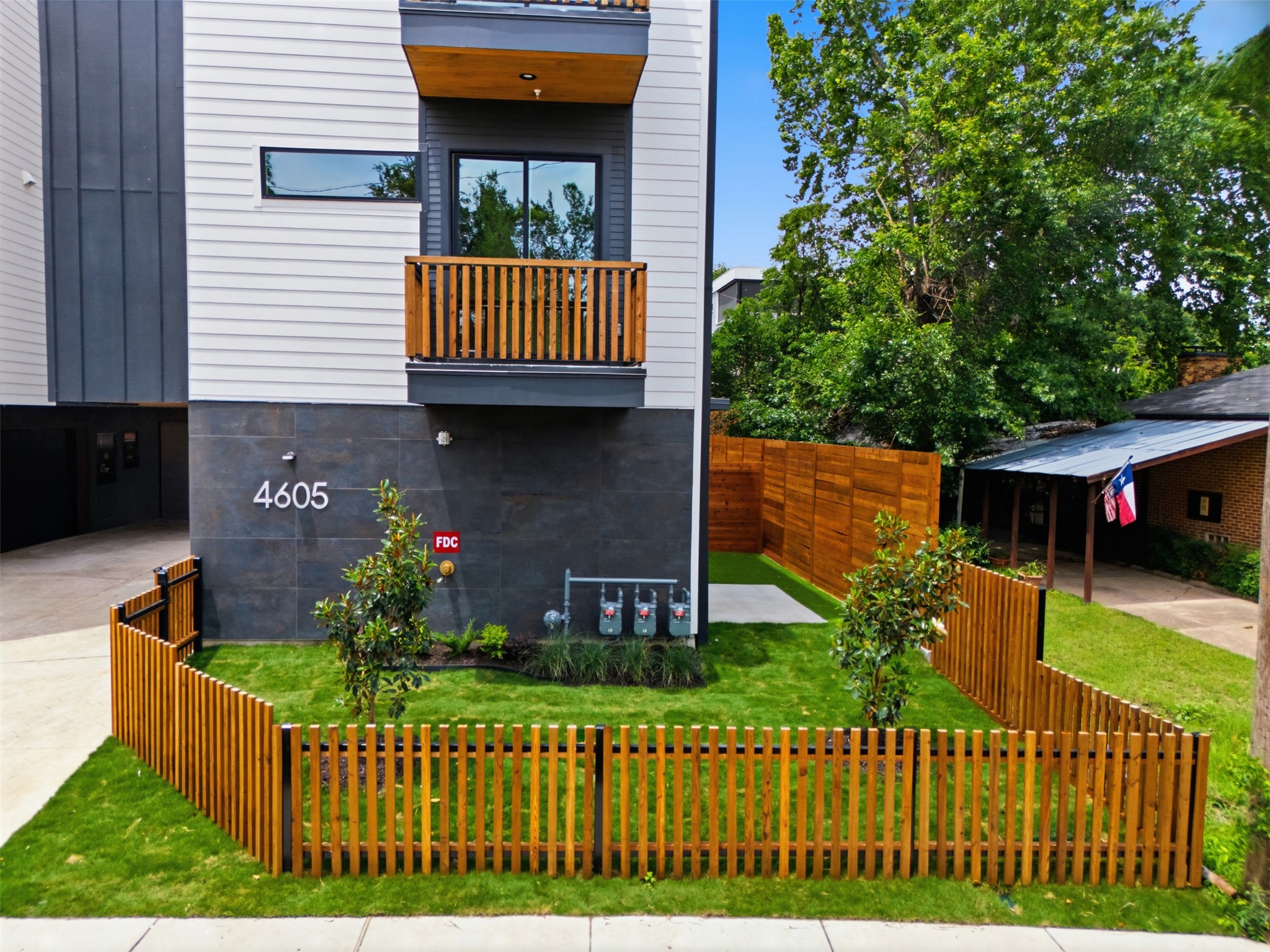 4605 Belmont Avenue Dallas TX 75204