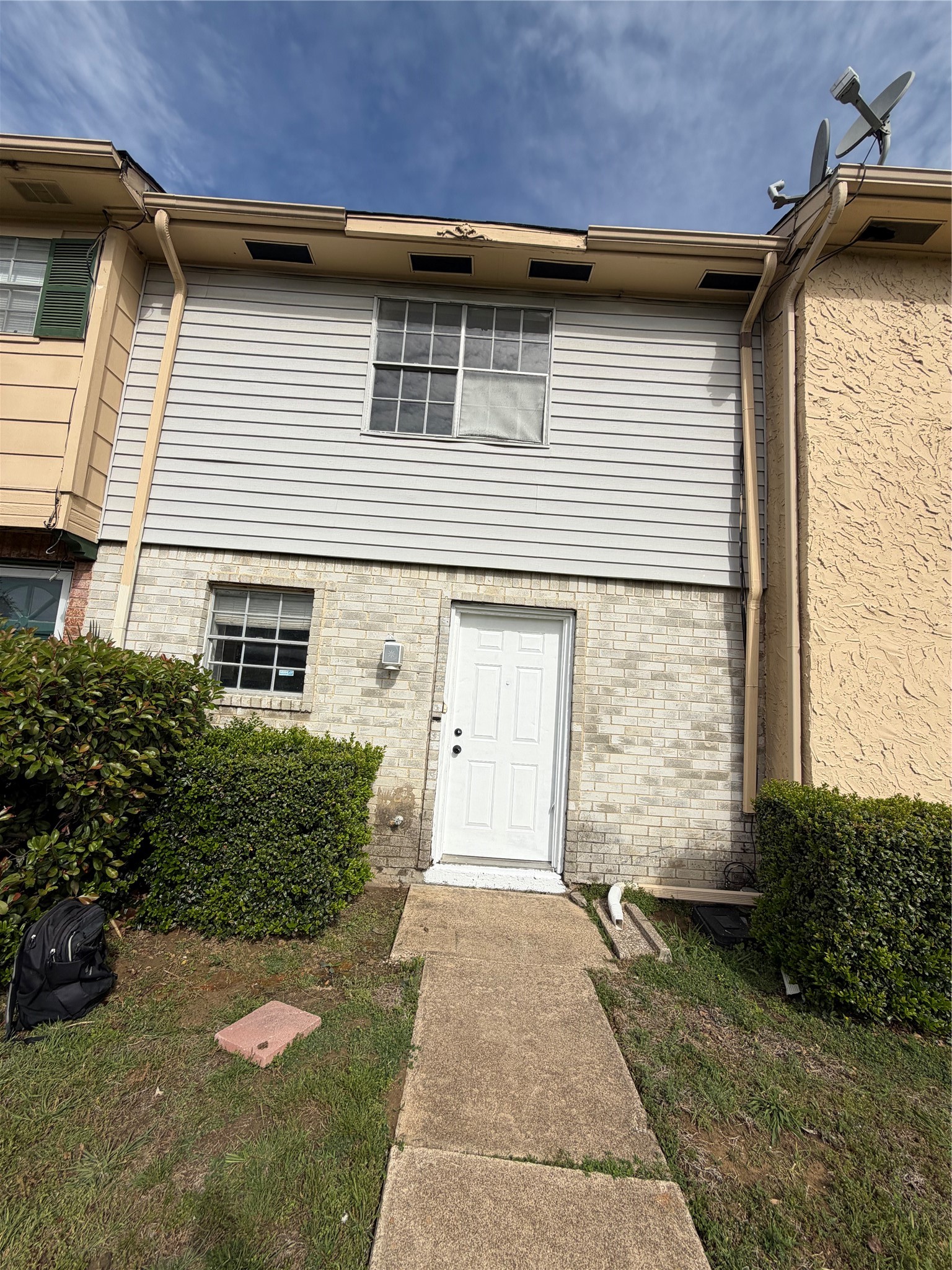26 E Mountain Creek Drive Grand Prairie TX 75052
