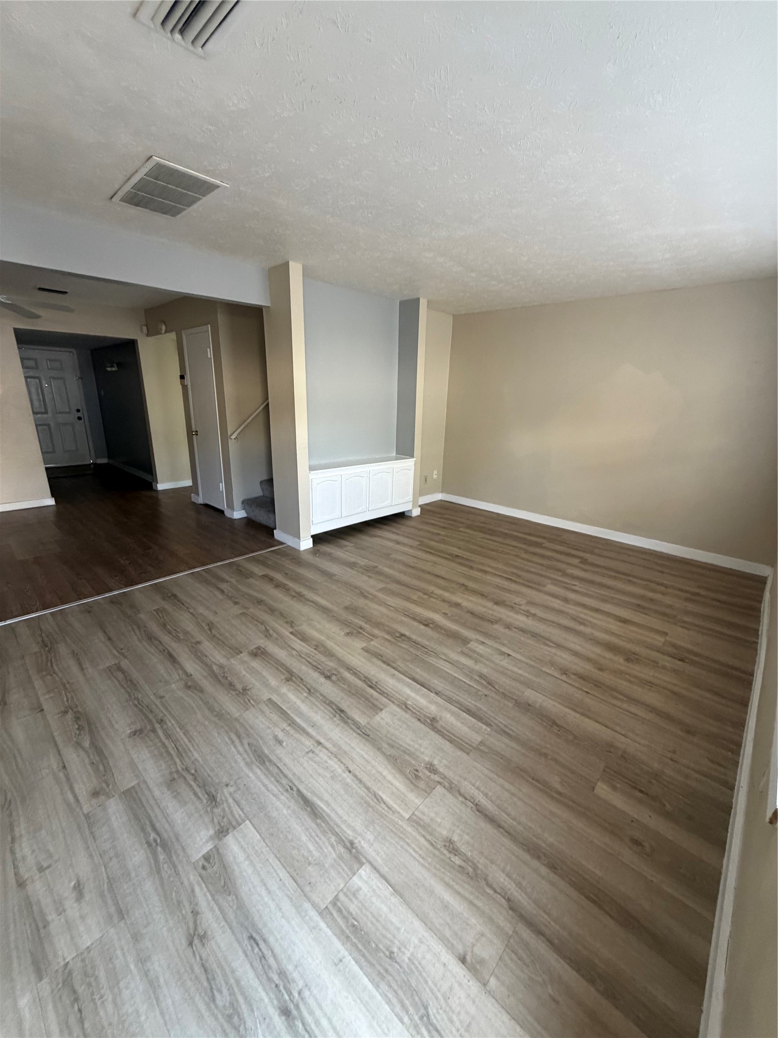 26 E Mountain Creek Drive Grand Prairie TX 75052