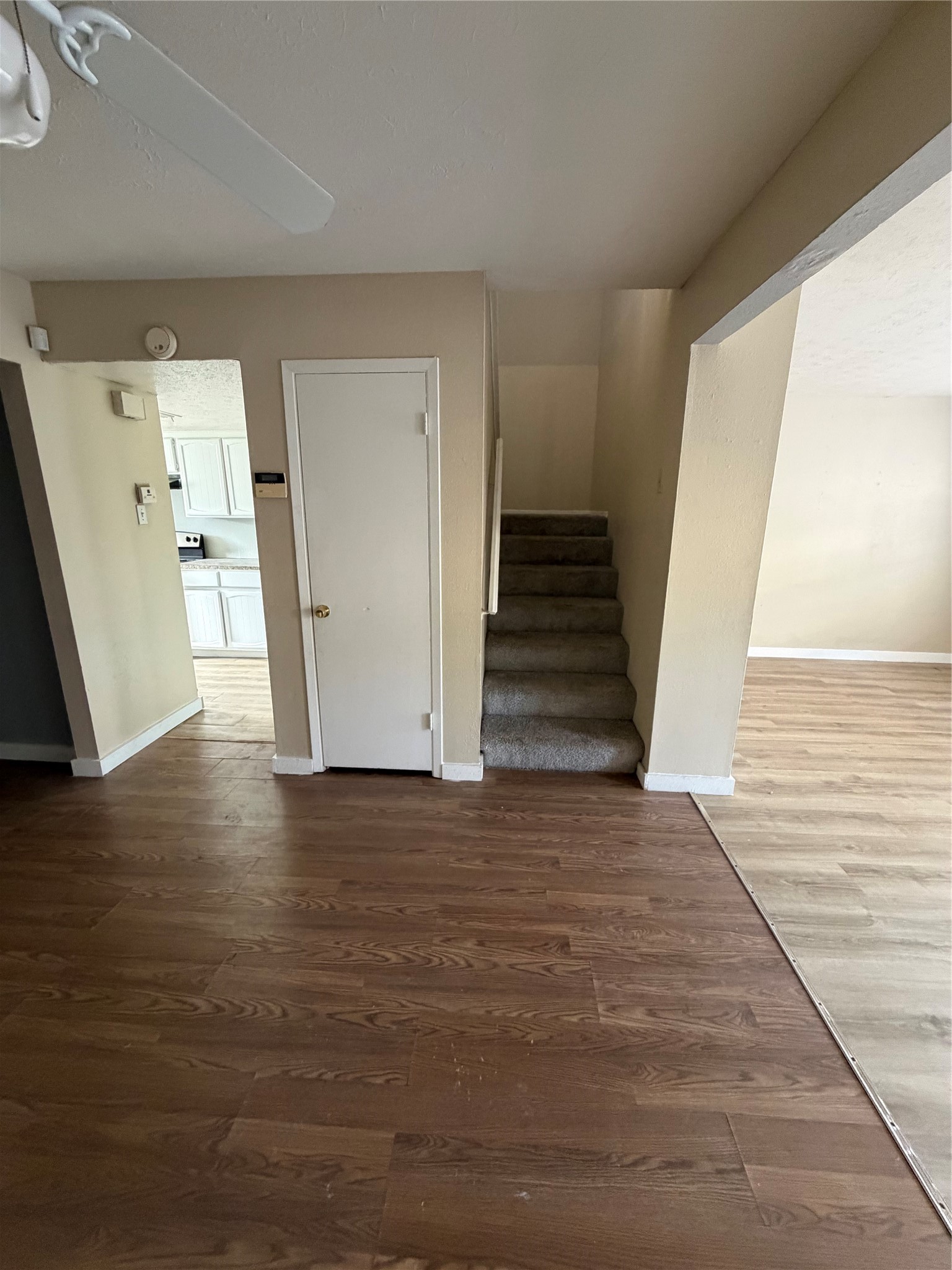 26 E Mountain Creek Drive Grand Prairie TX 75052