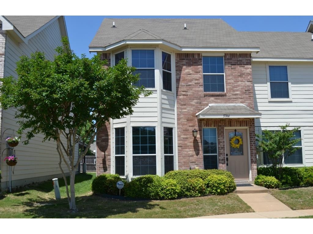 5744 Giddyup Lane Fort Worth TX 76179