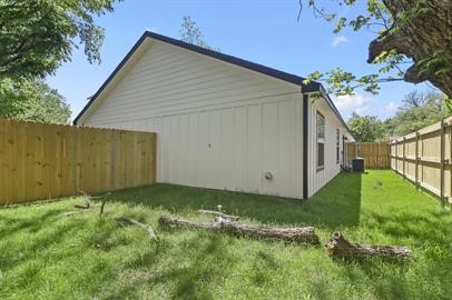 406 W 6th Street Bonham TX 75418