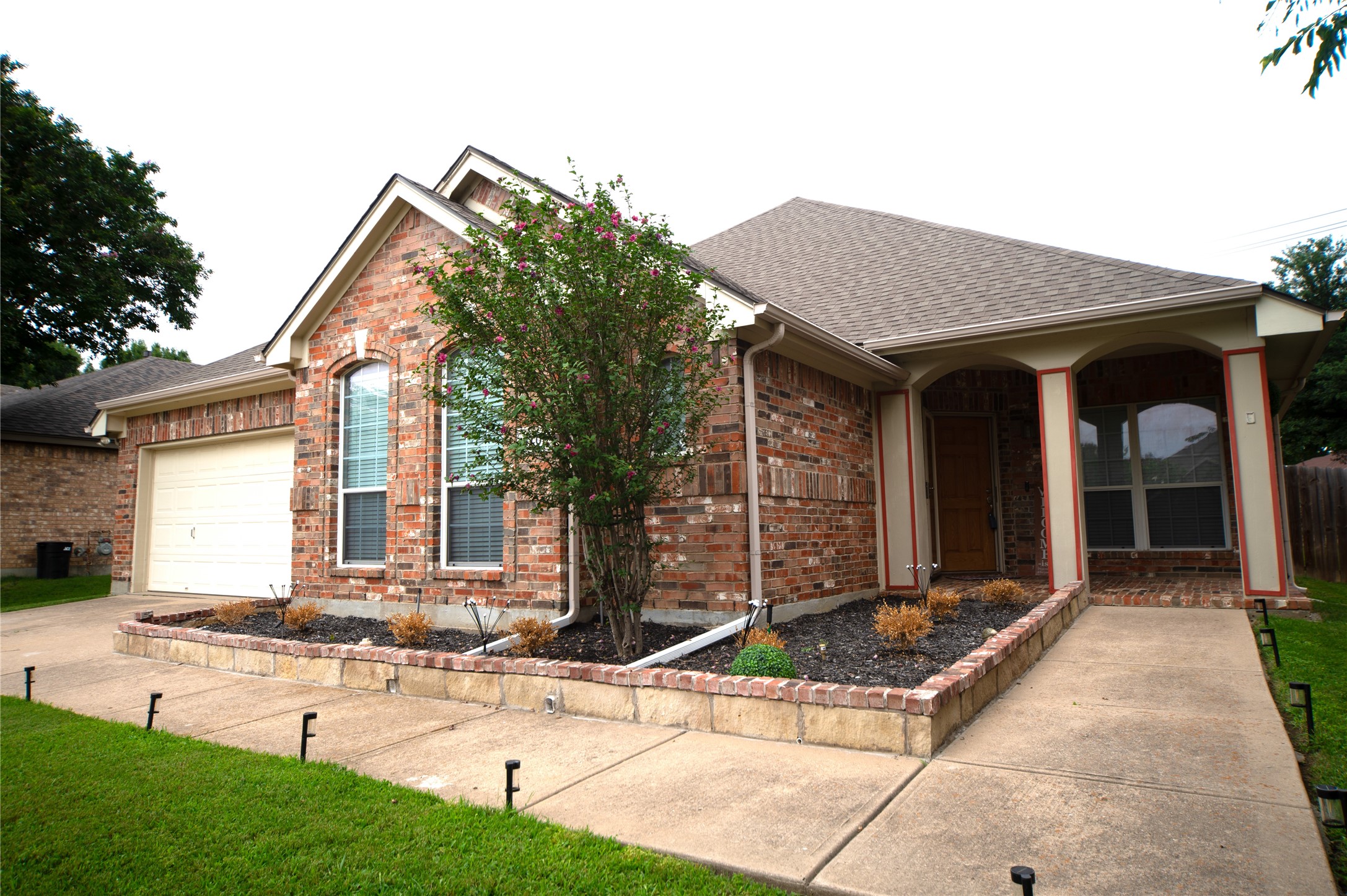 2708 Comanche Trail Mansfield TX 76063
