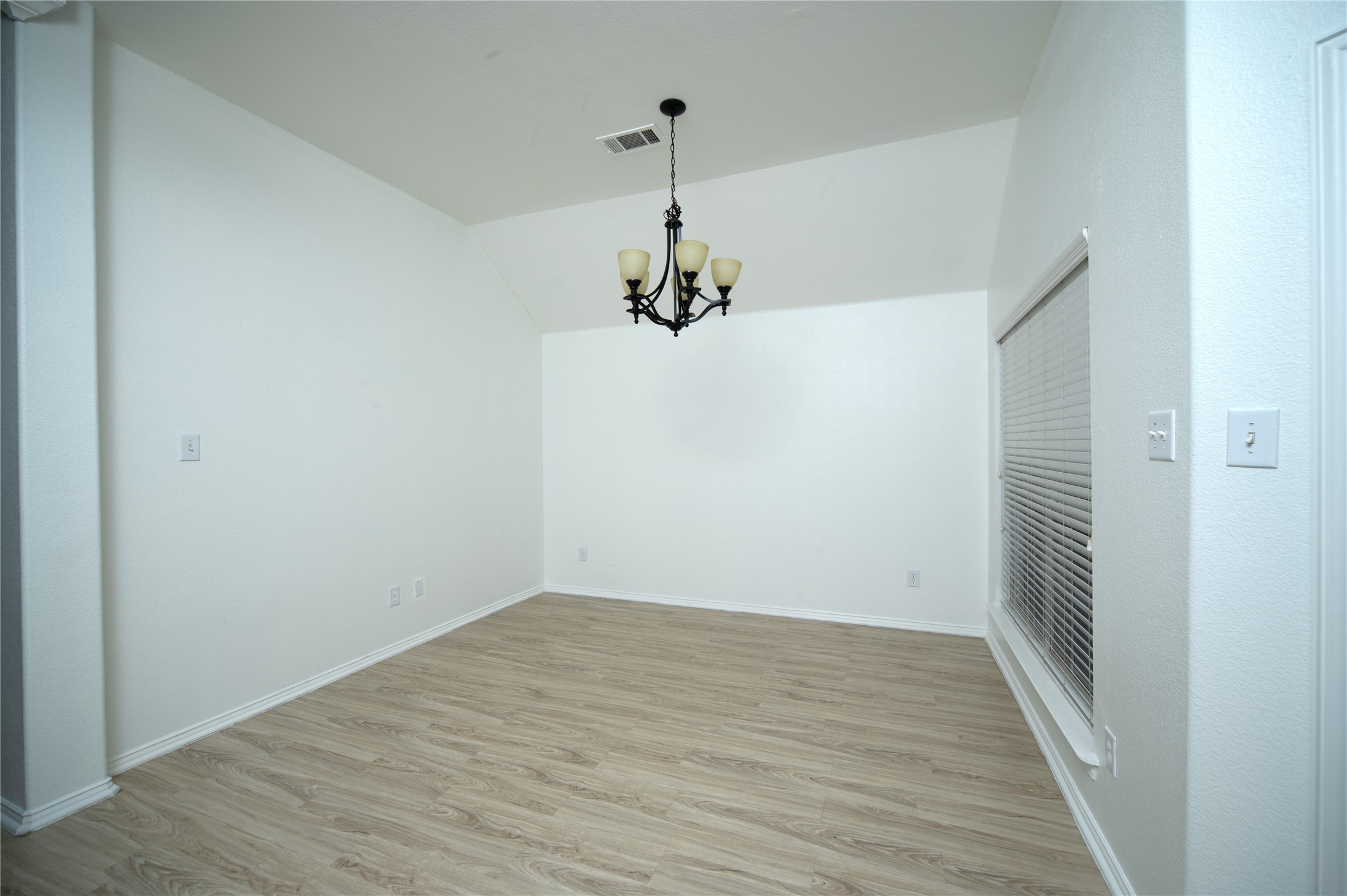 2708 Comanche Trail Mansfield TX 76063
