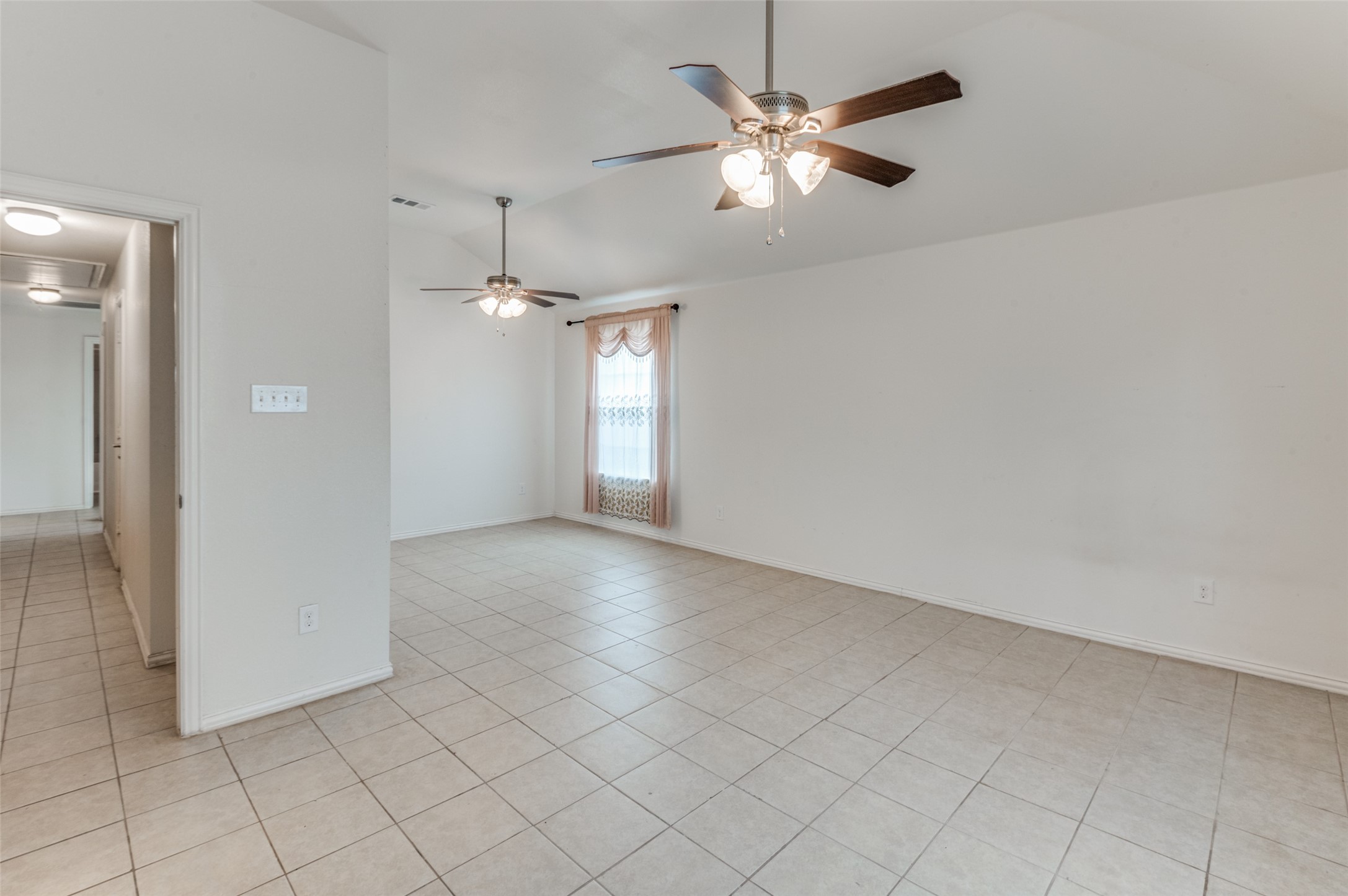 1939 Naira Drive Dallas TX 75217