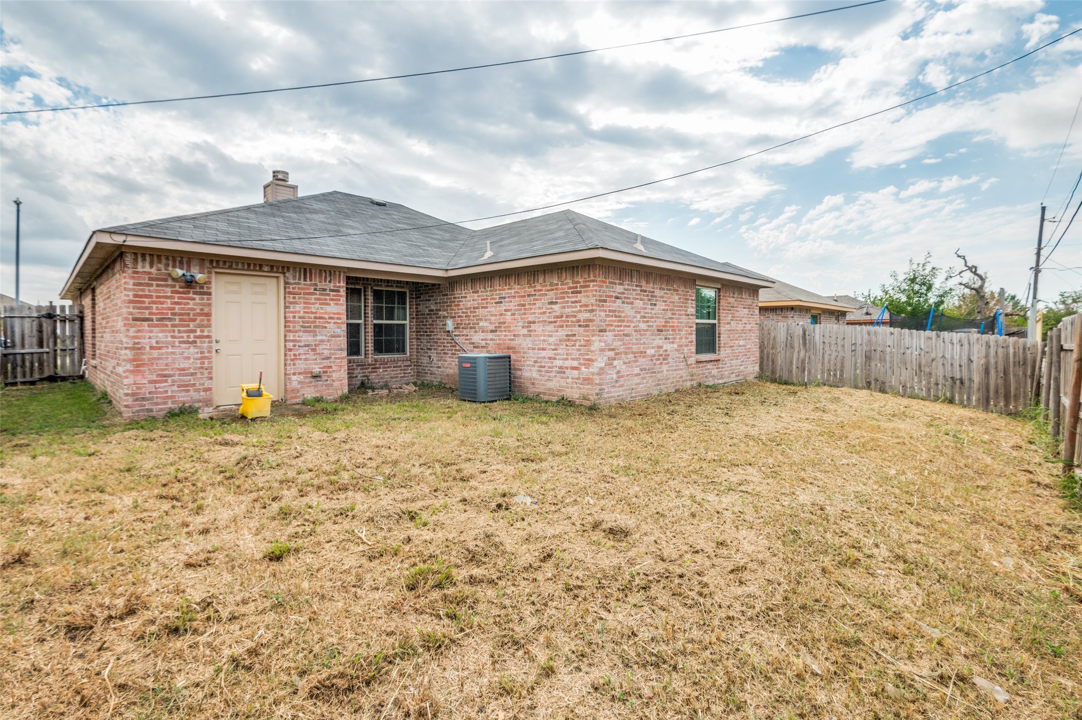 1939 Naira Drive Dallas TX 75217
