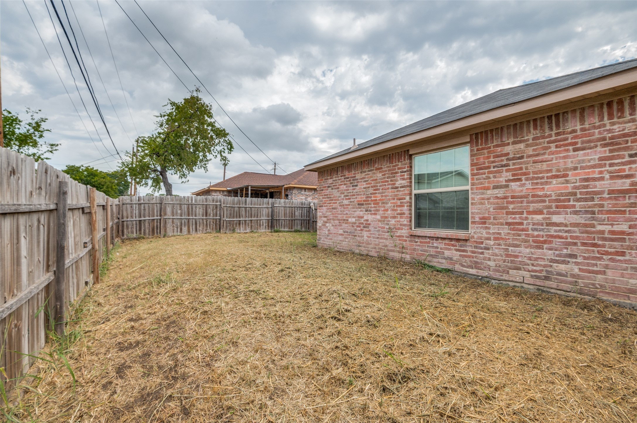 1939 Naira Drive Dallas TX 75217