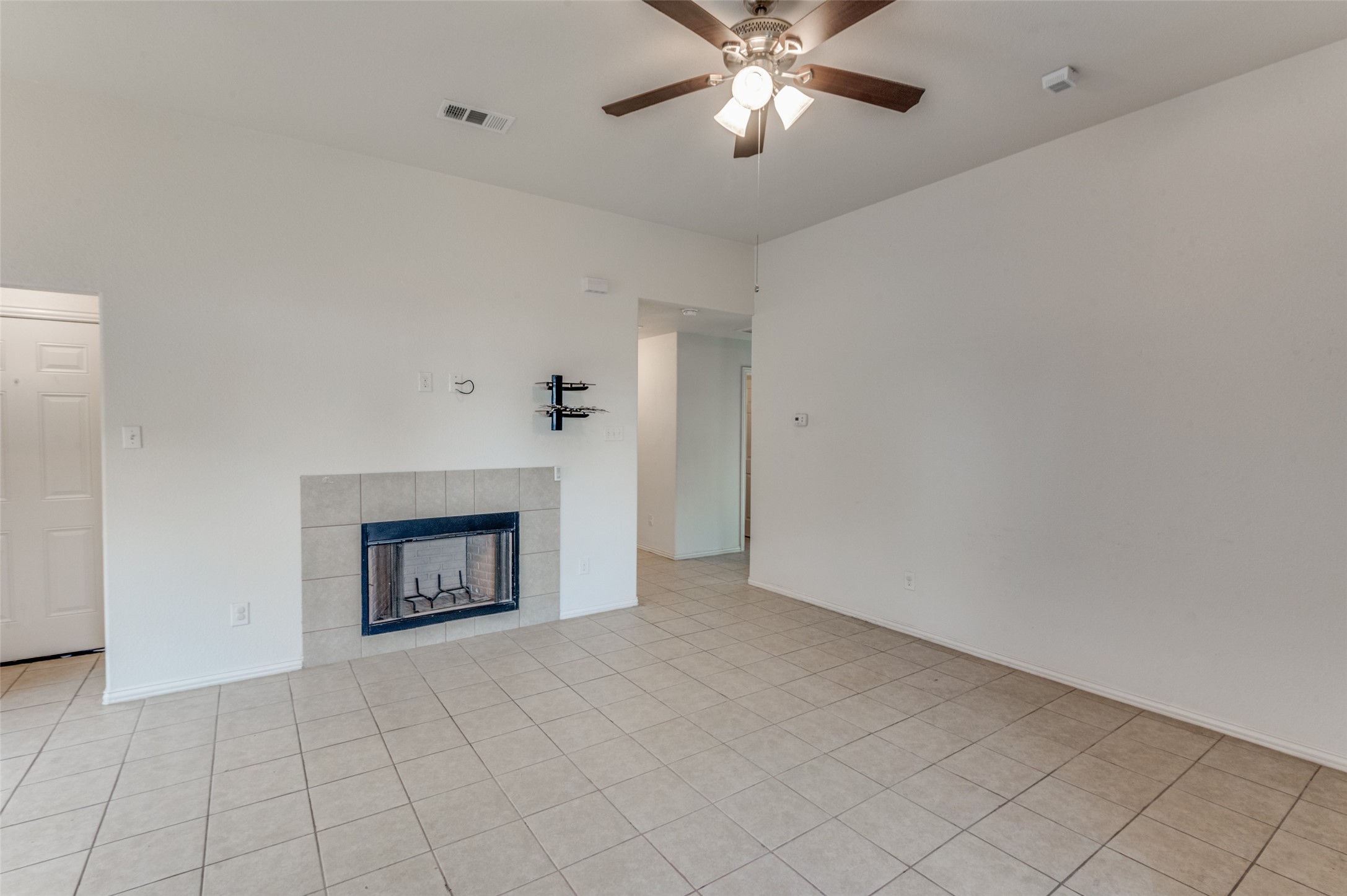 1939 Naira Drive Dallas TX 75217