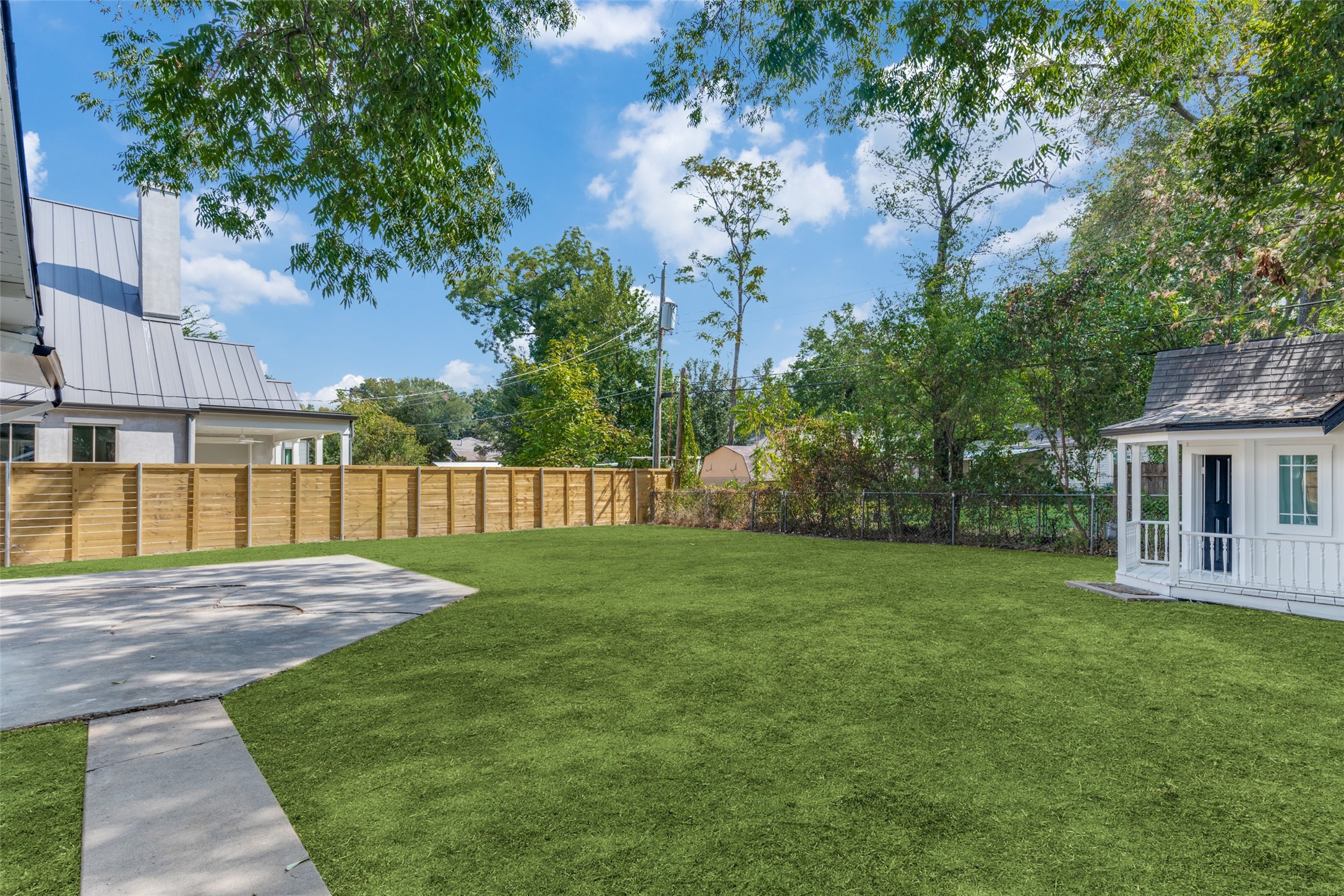 852 Northwood Road Fort Worth TX 76107