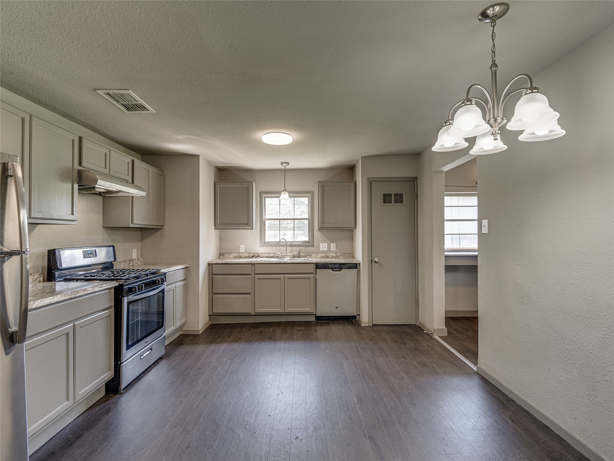 416 N 8th Street Midlothian TX 76065