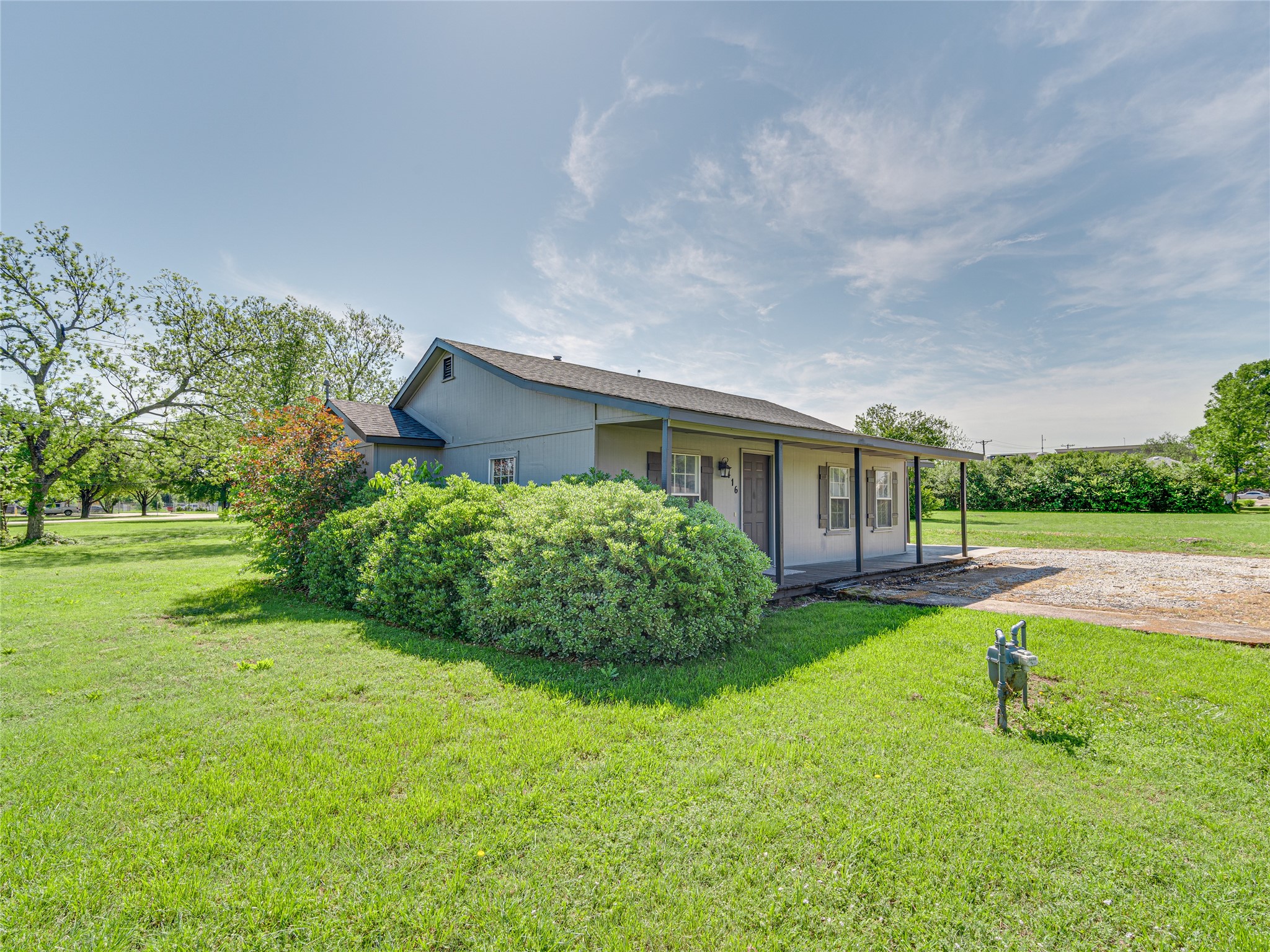 416 N 8th Street Midlothian TX 76065