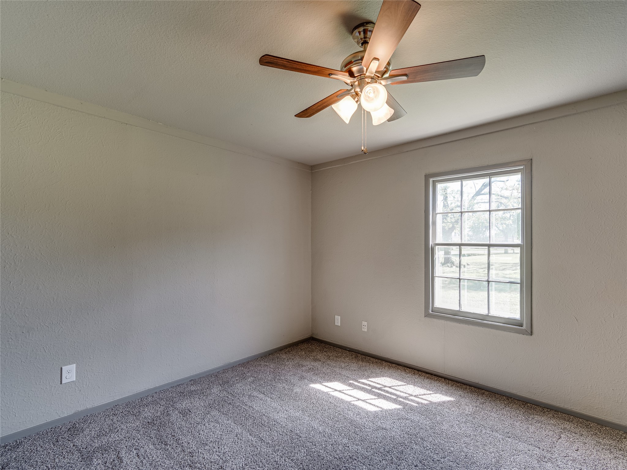 416 N 8th Street Midlothian TX 76065