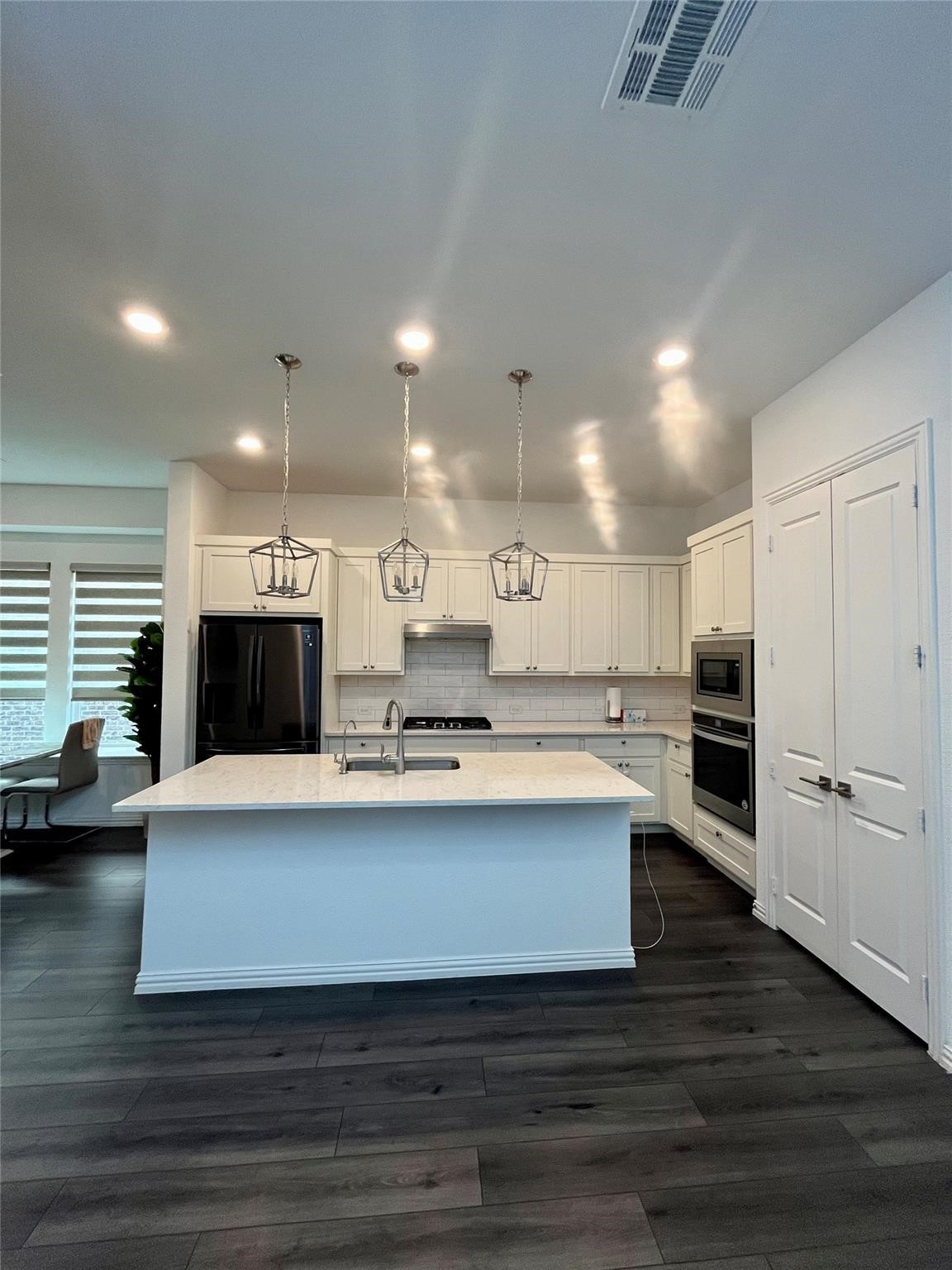 239 Woodson Street Irving TX 75063
